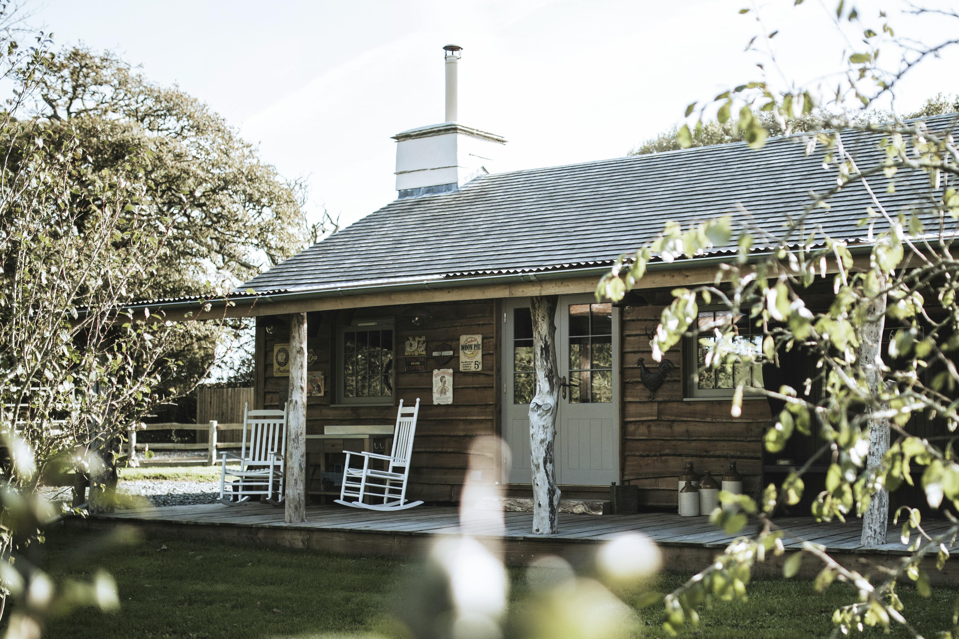 18 Snug Cabins for Winter