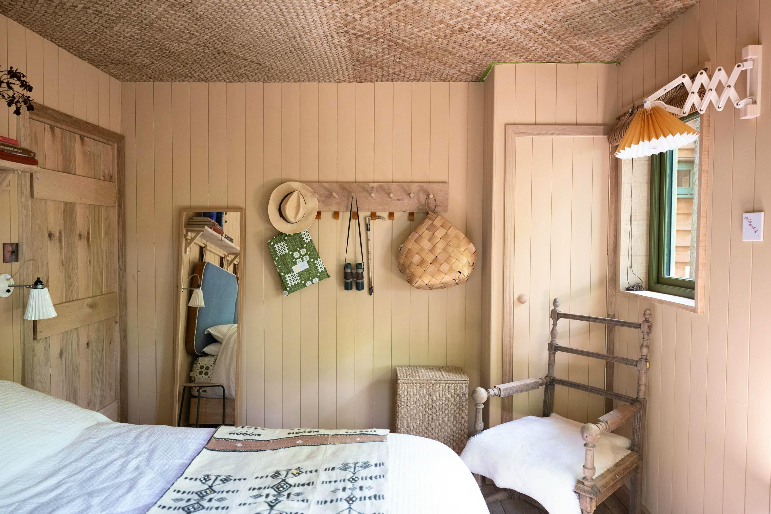 Twin/Superking downstairs bedroom