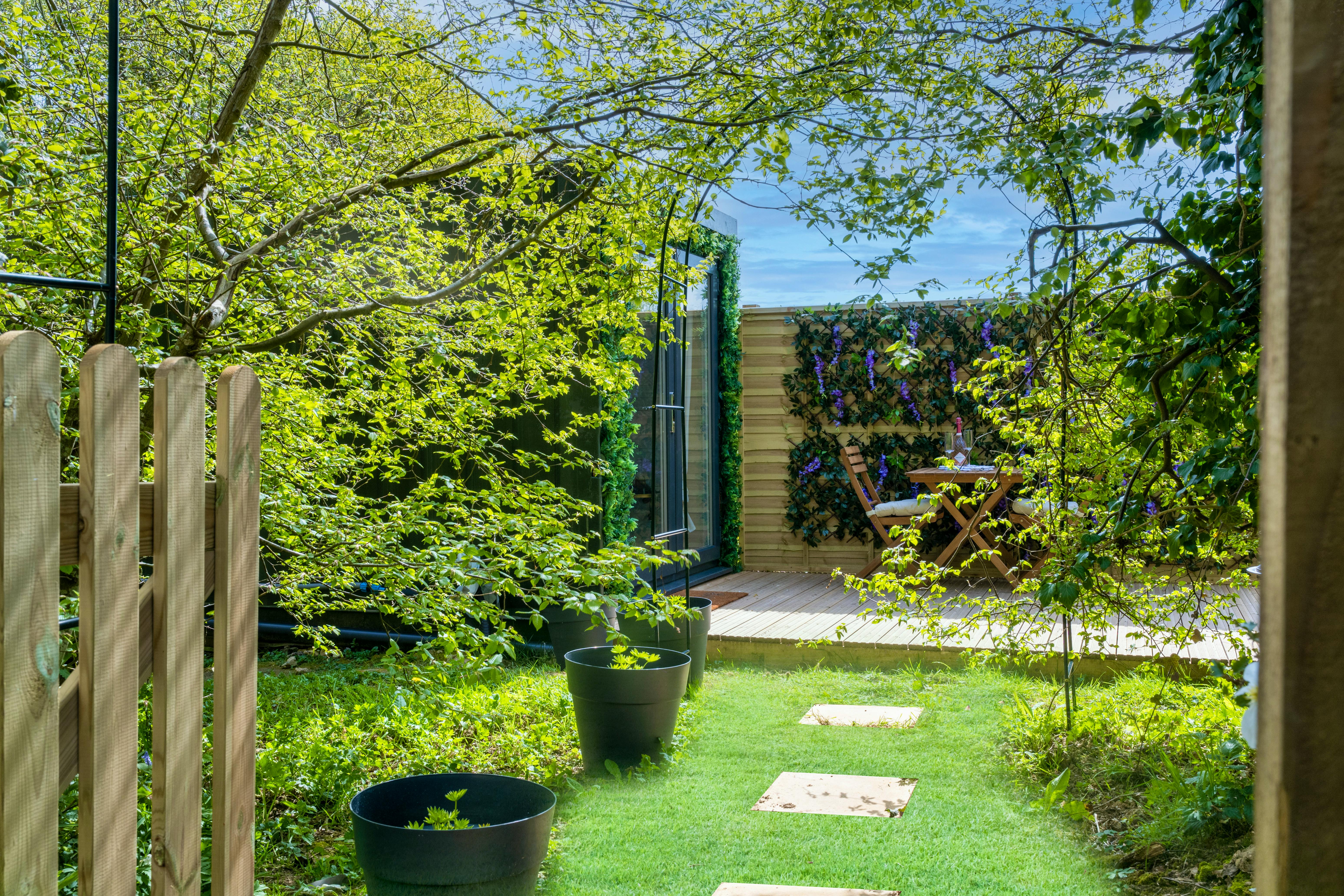 Private woodland entrance