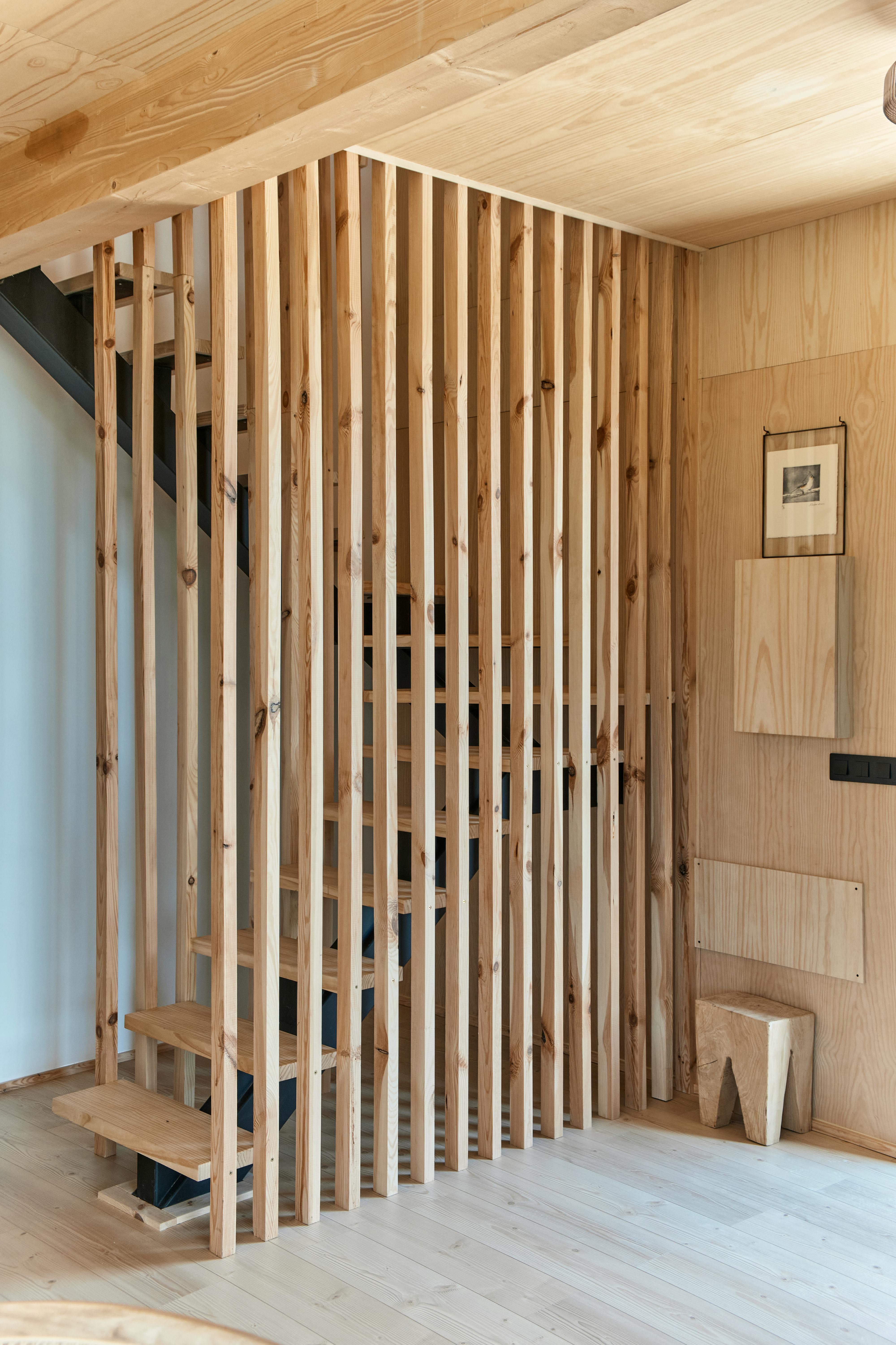 Entrance and staircase.