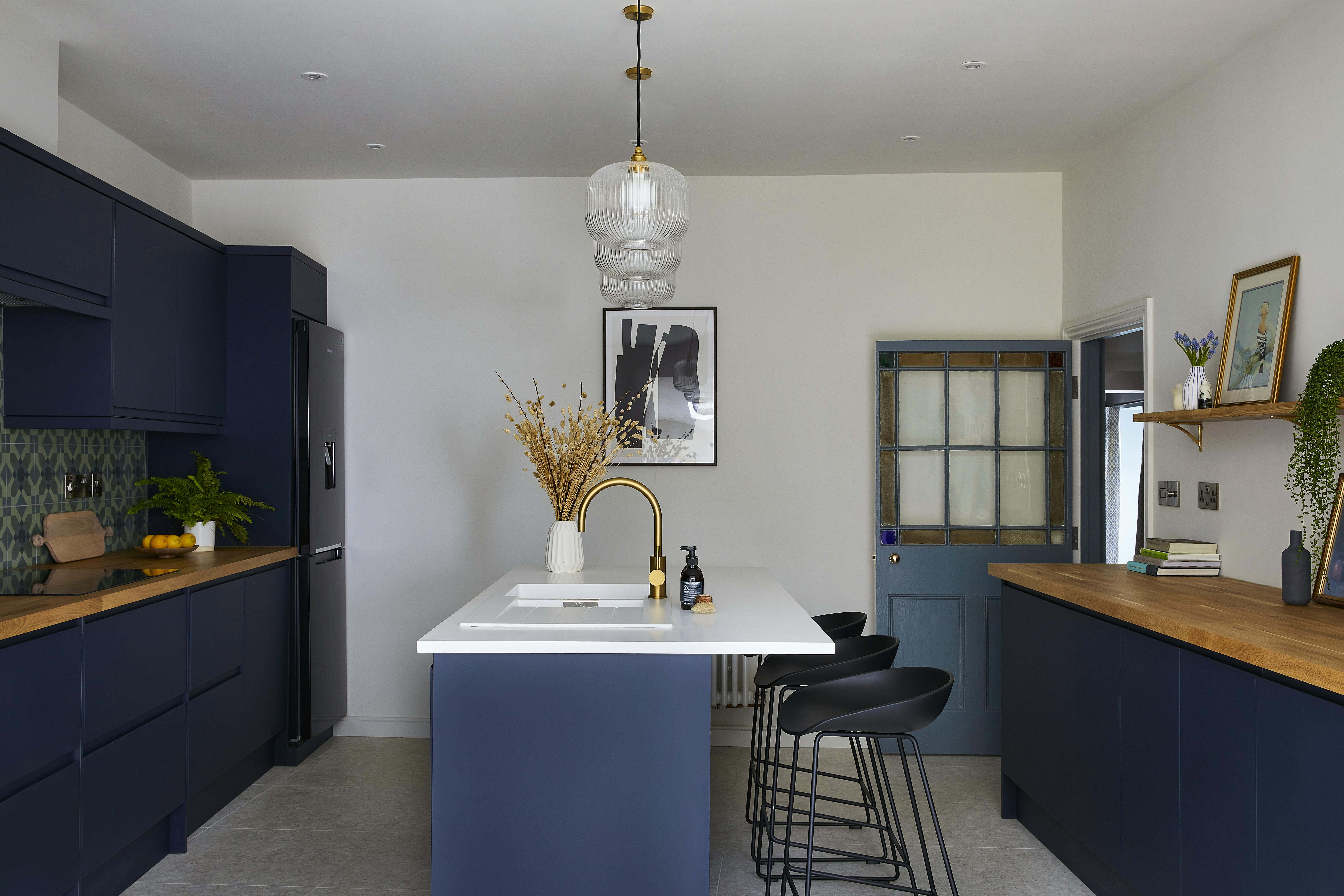 Kitchen/Breakfast bar