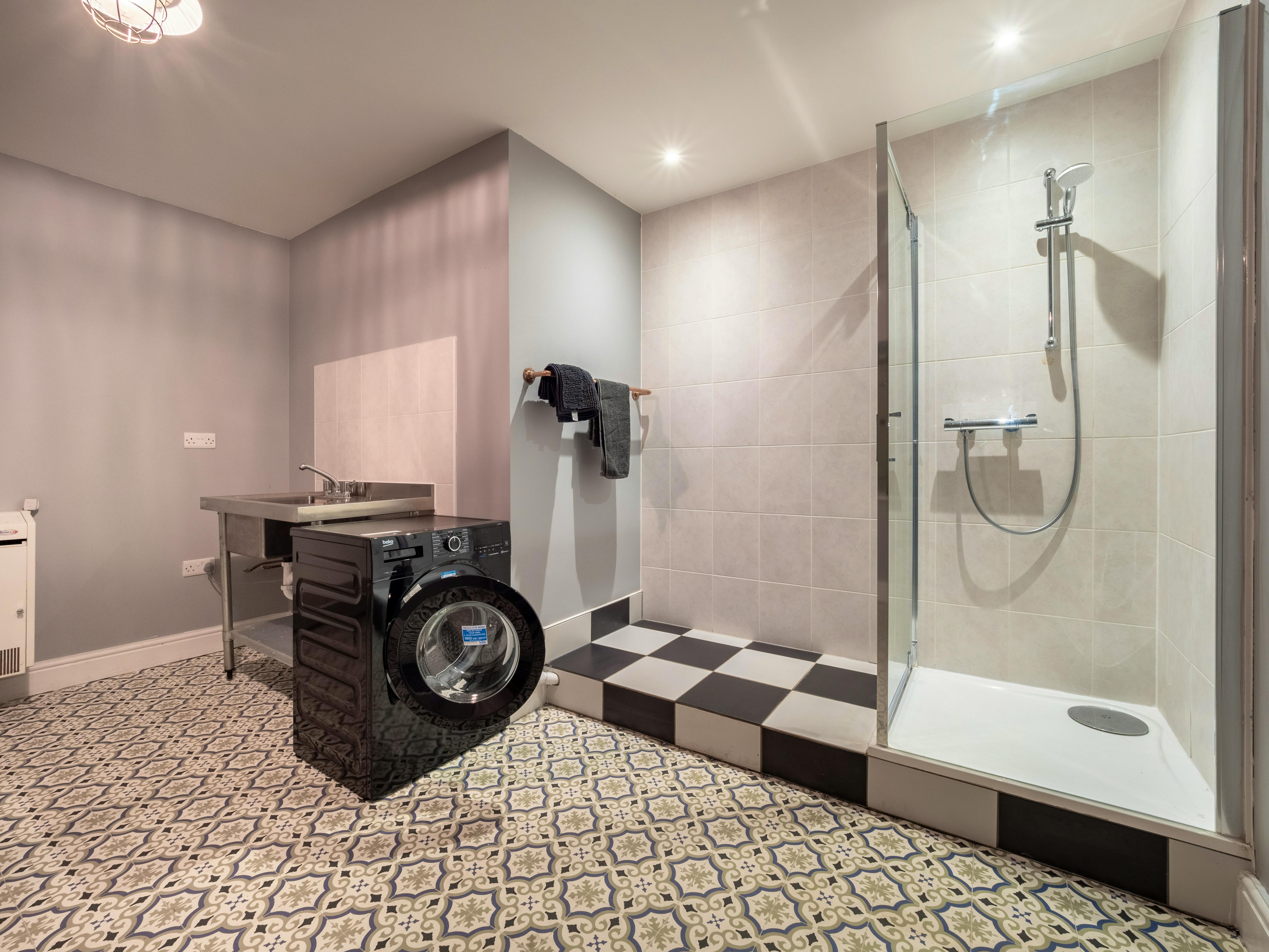 Downstairs shower room & utility