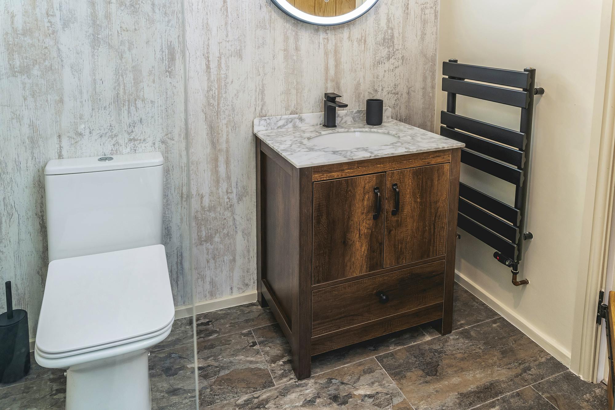 Cosy Retreats 2 Bathroom