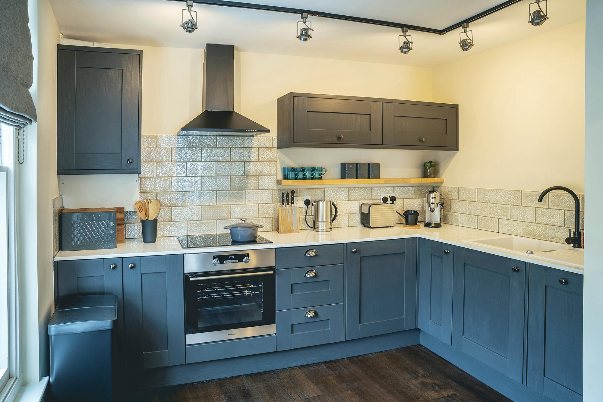 Cosy Retreats 2 Kitchen