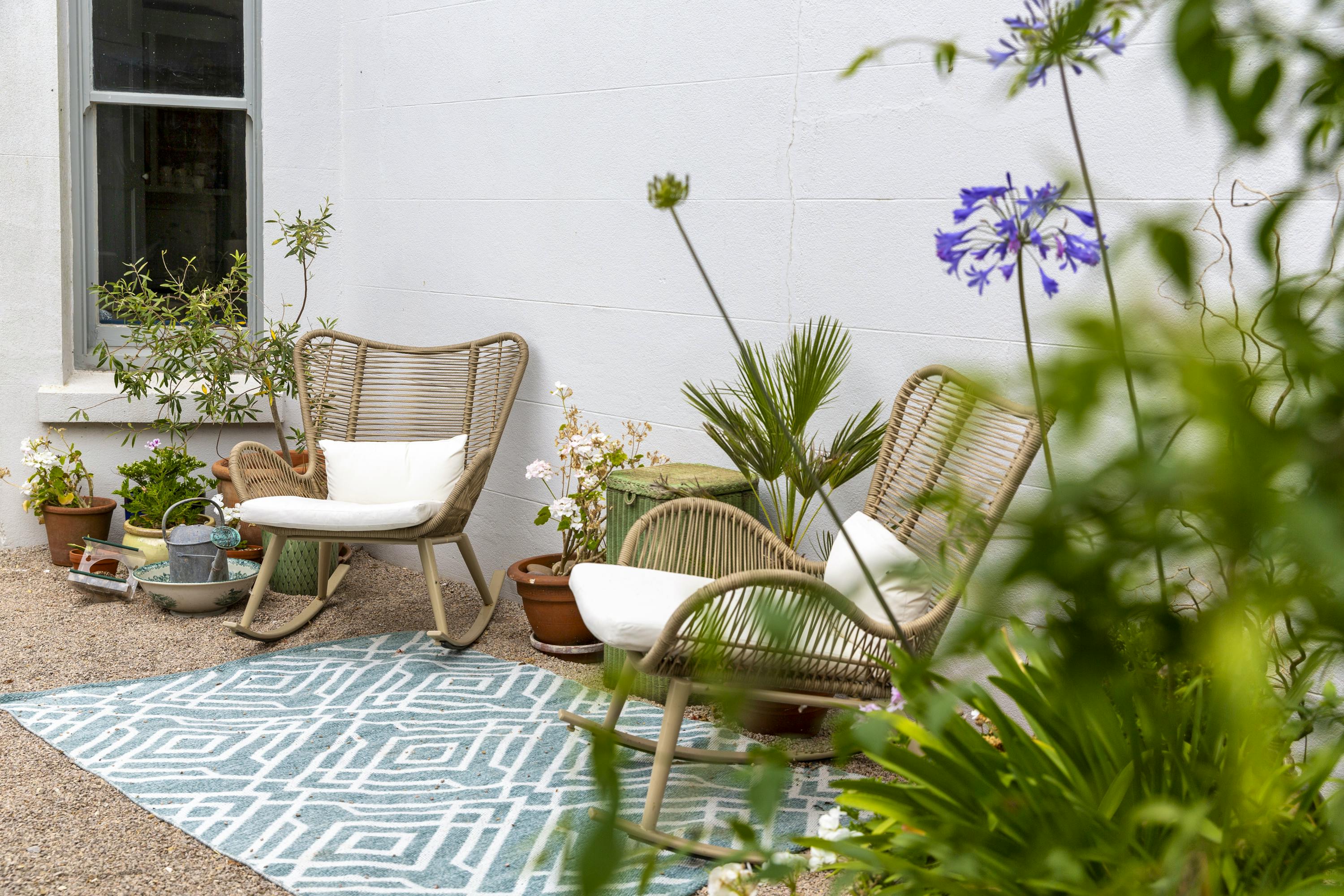 Lots of areas to sit and relax...