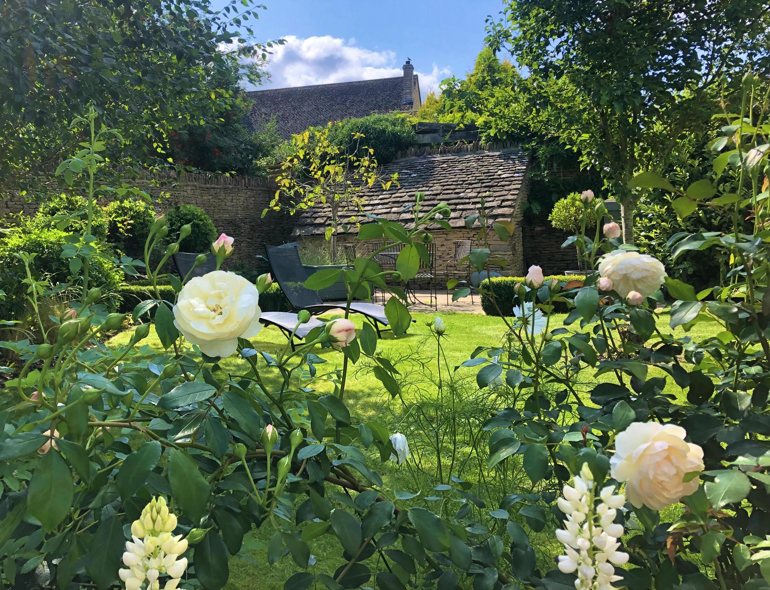 Unwind in the white garden