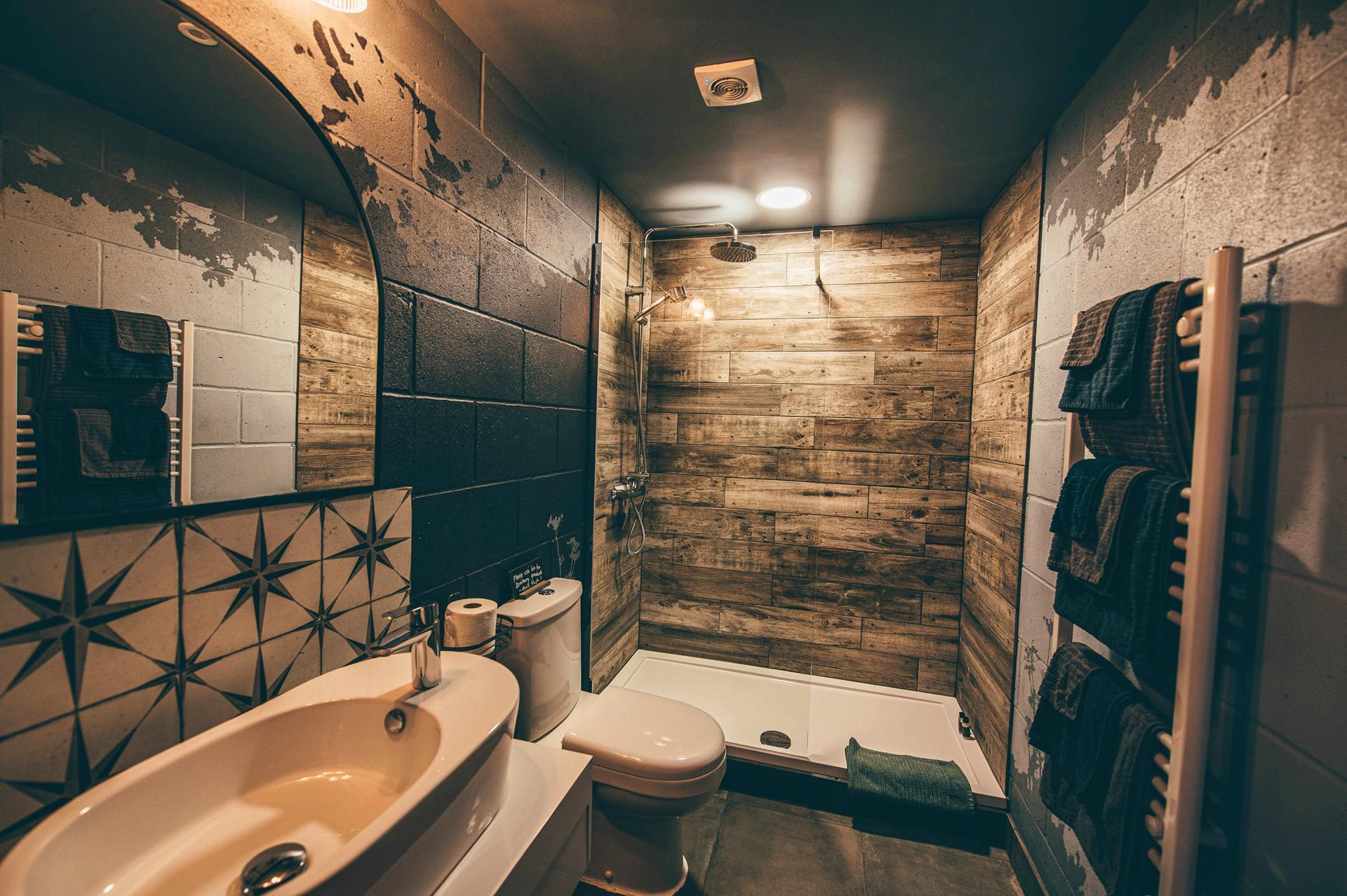 Heated bathroom at Nantseren