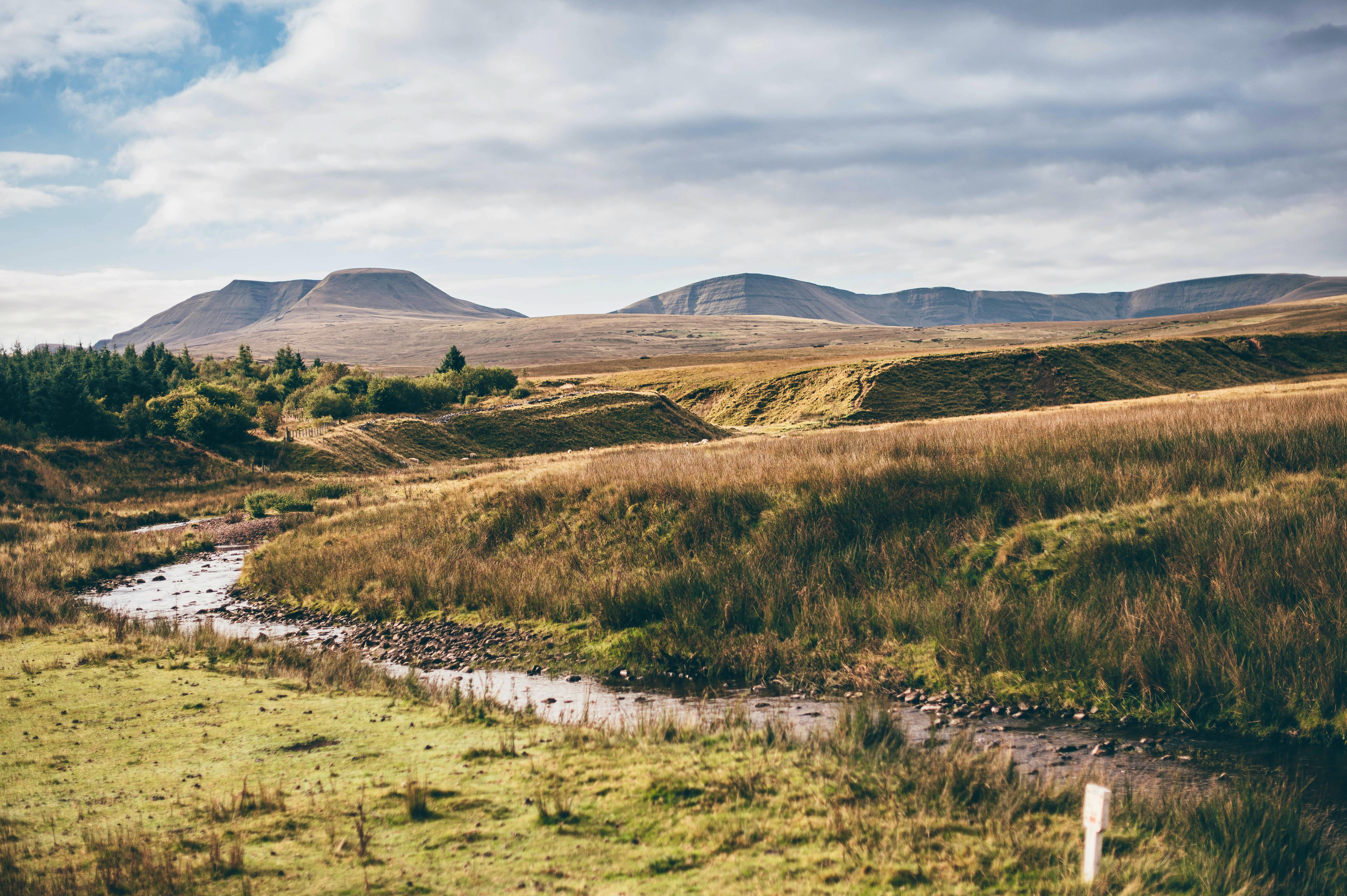 River and mountains near Nantseren