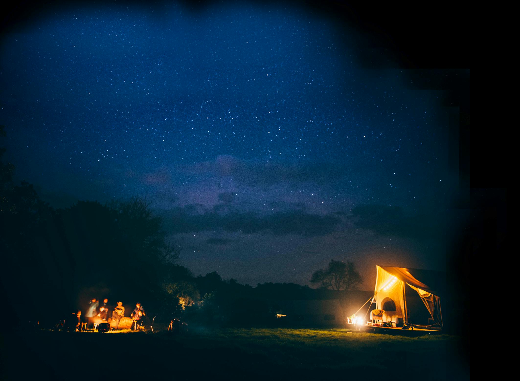 Campfire under stars at Nantseren