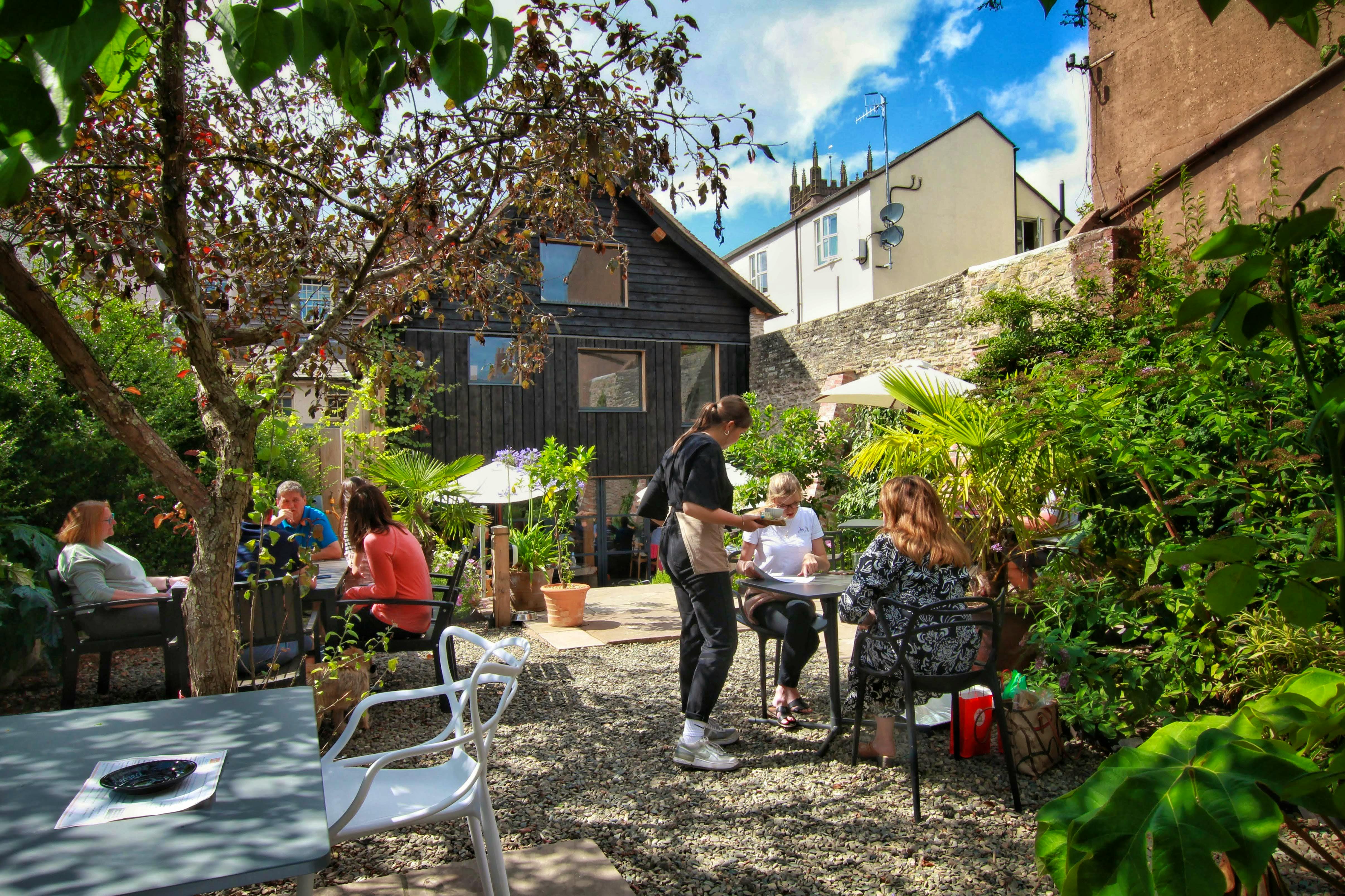 Garden (shared with the cafe)