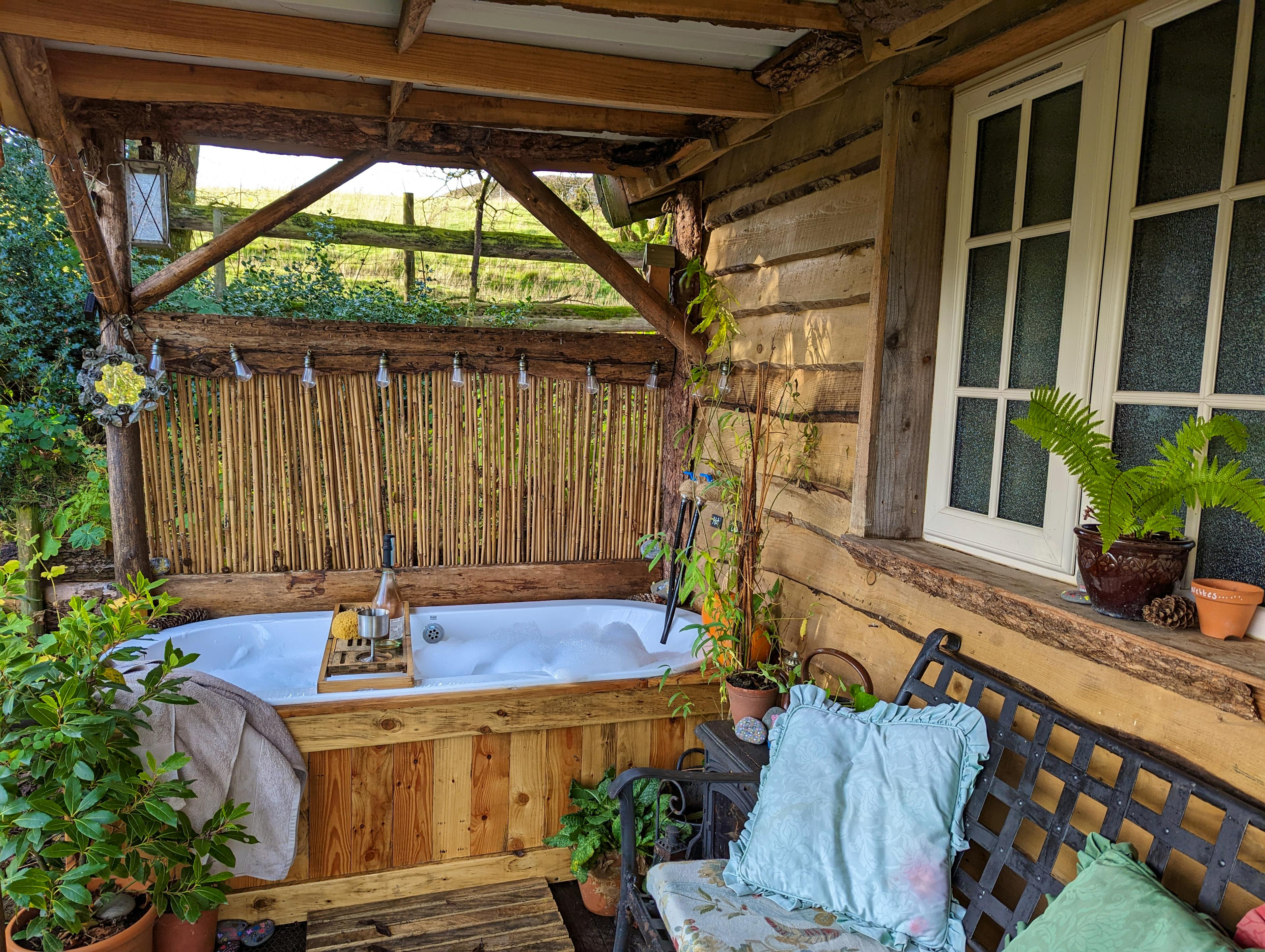 Coety Bach - Image 5