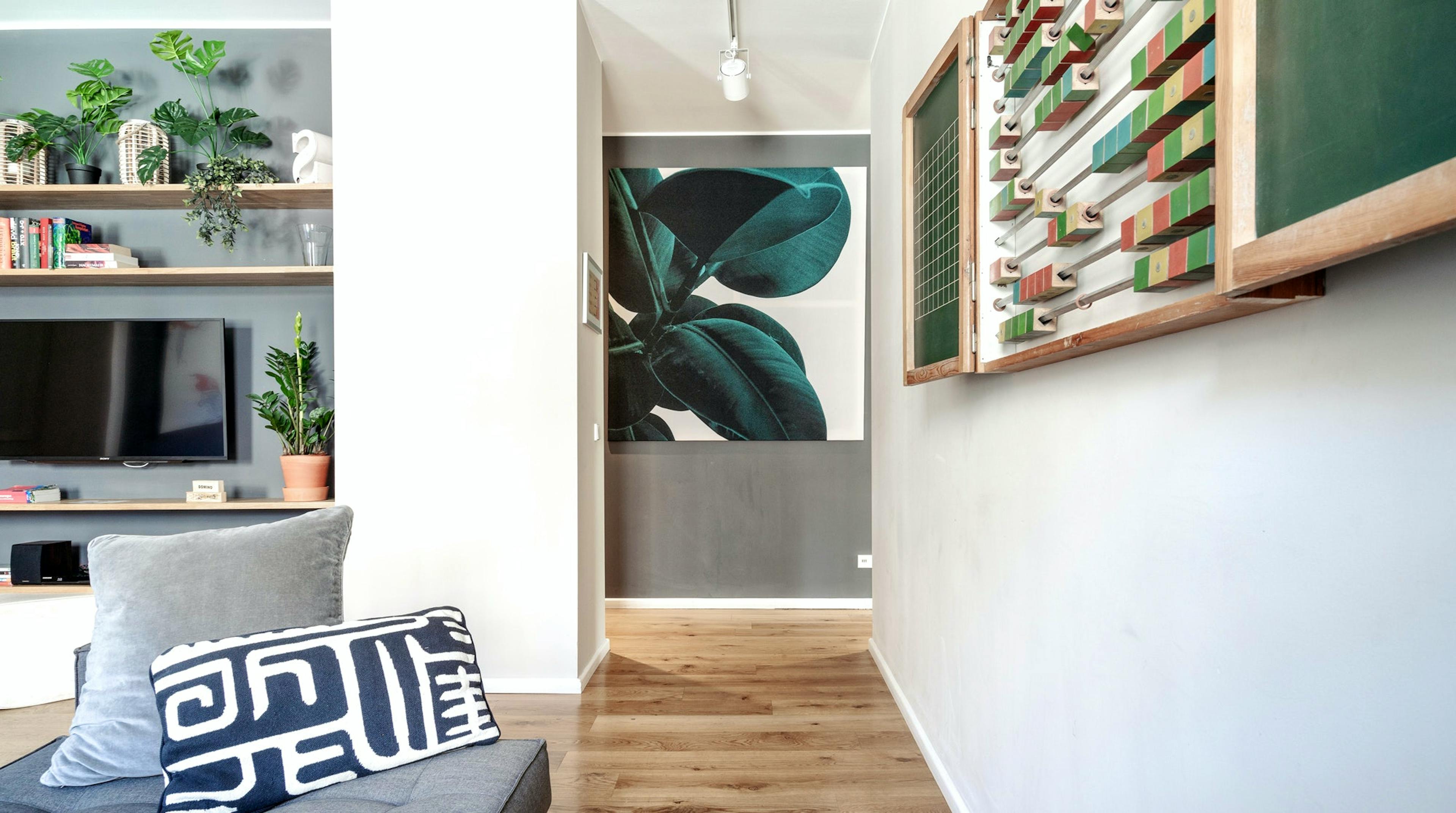 The Ivory Empress - Image 5