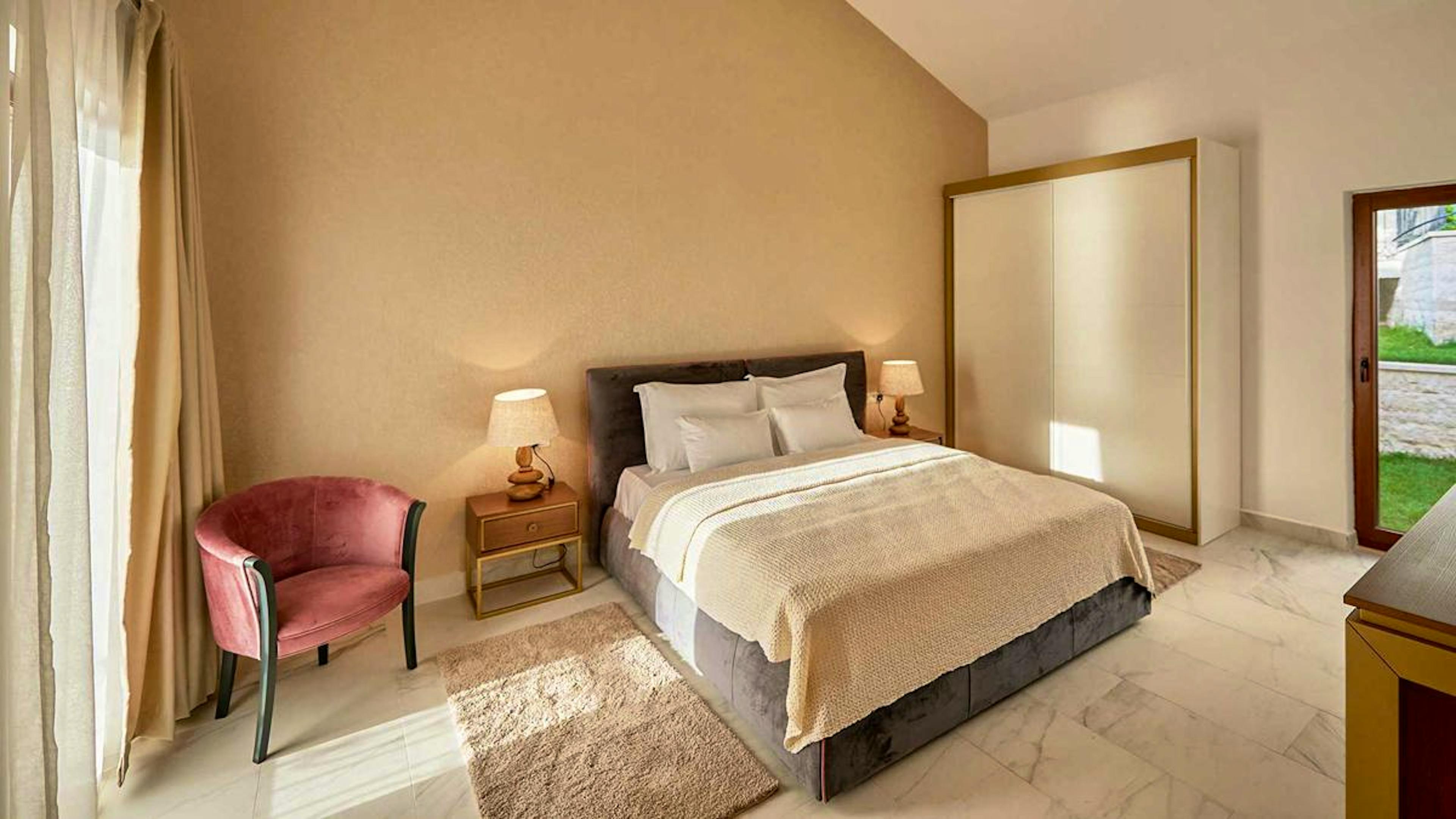 Huma Beachfront - Image 6