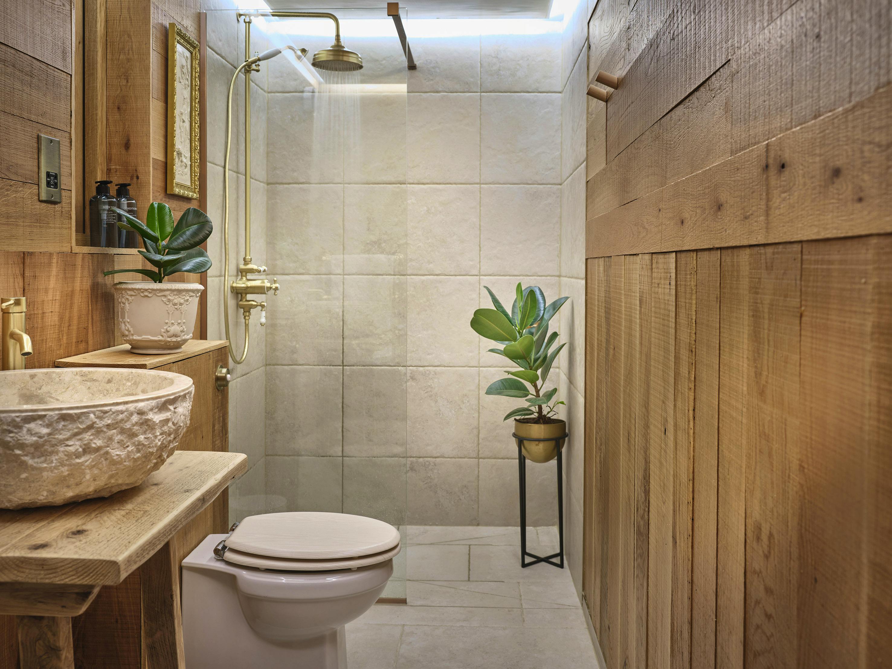 Nest Treehouse Bathroom 