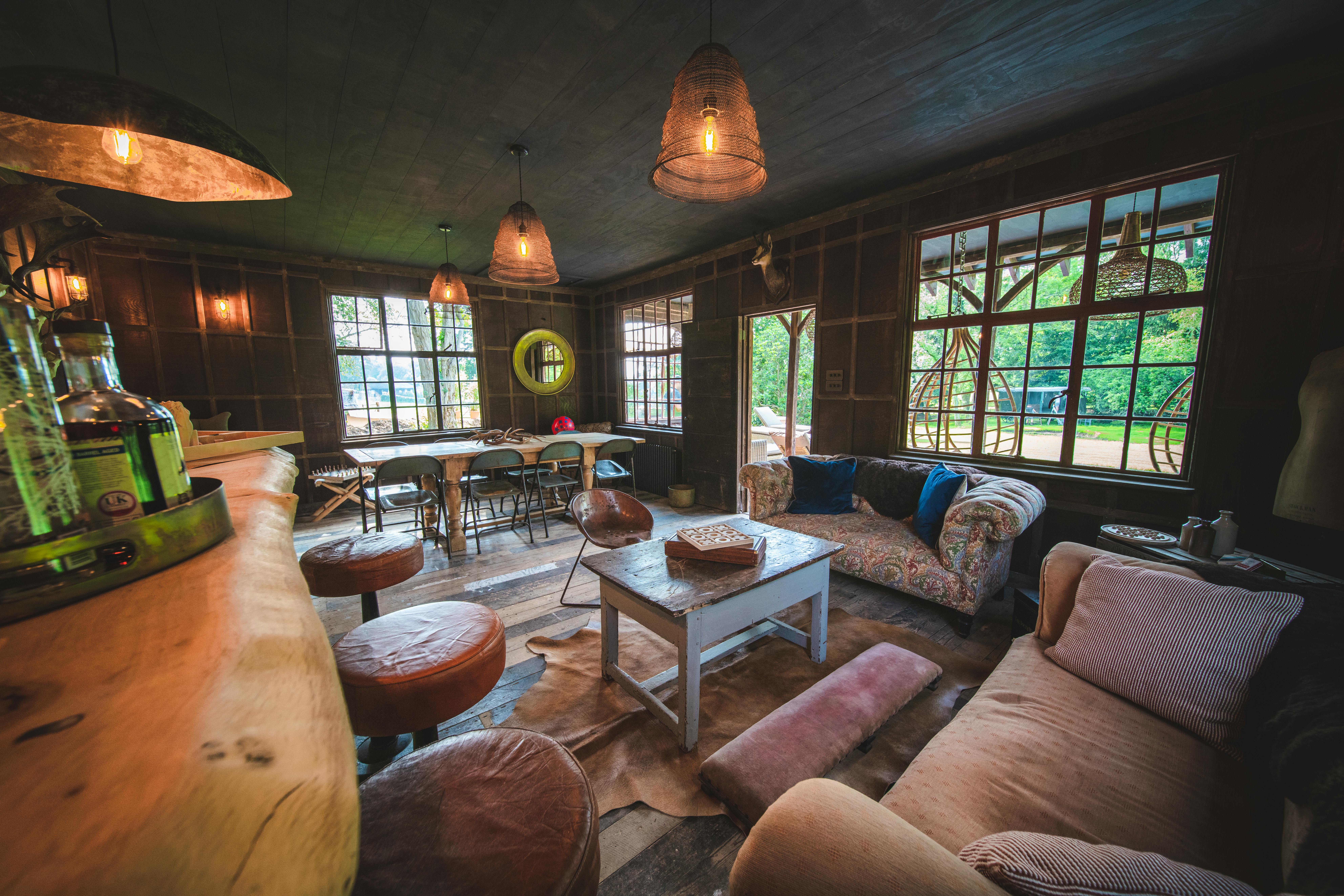 Pool House, Bar & Games Room