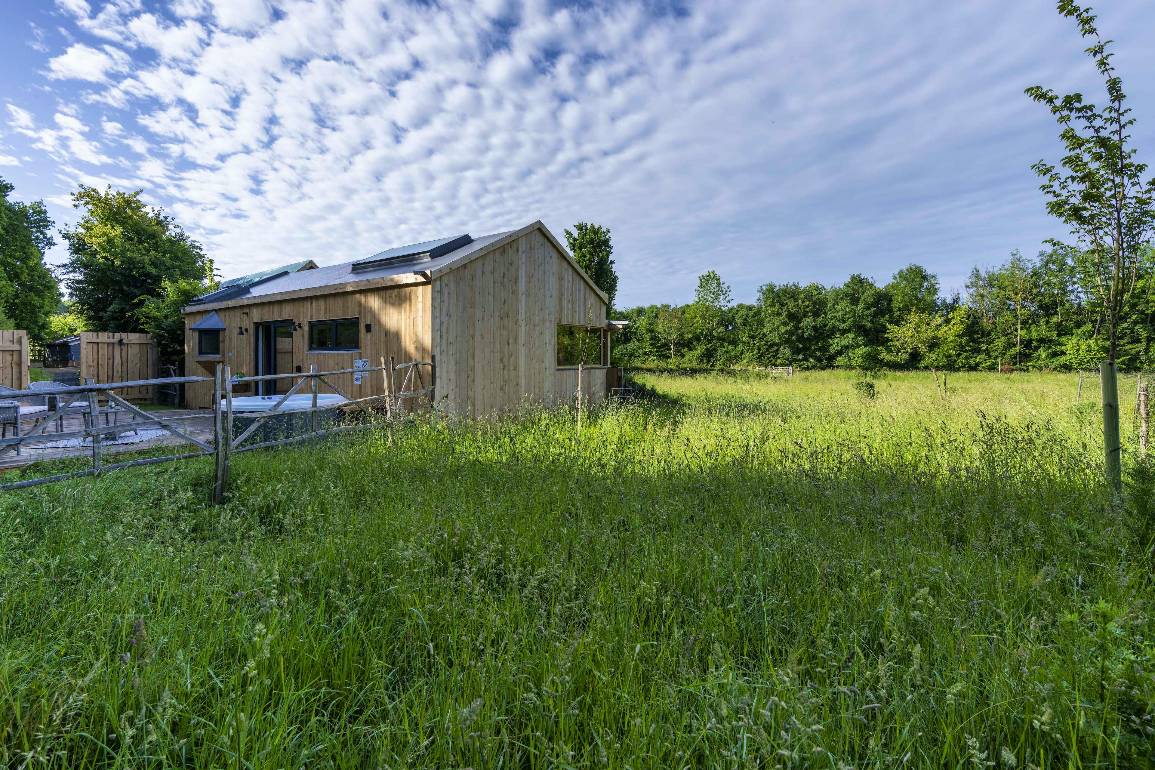 Tranquil location, wildlife abounds