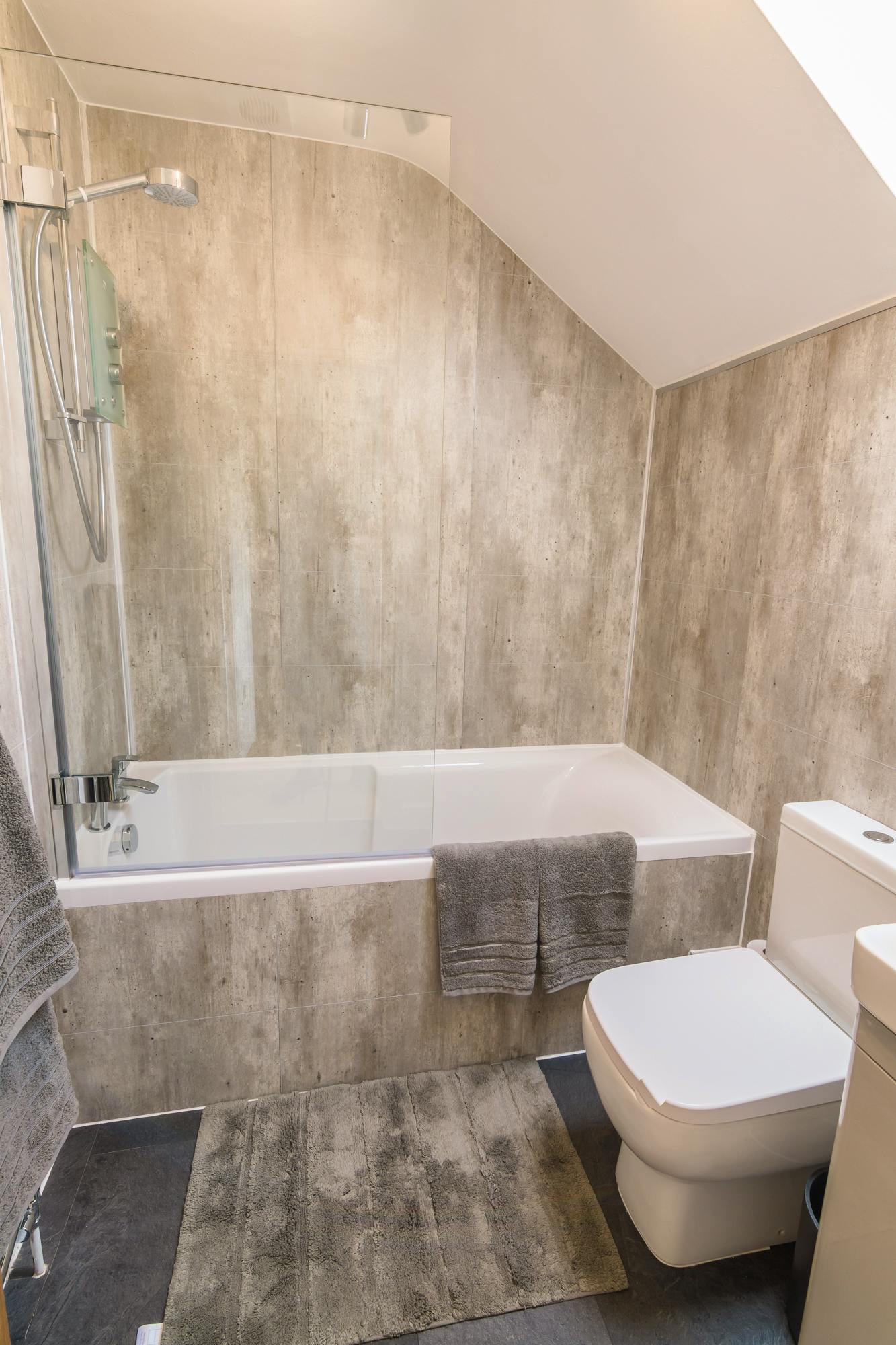 Cosy Corner bathroom