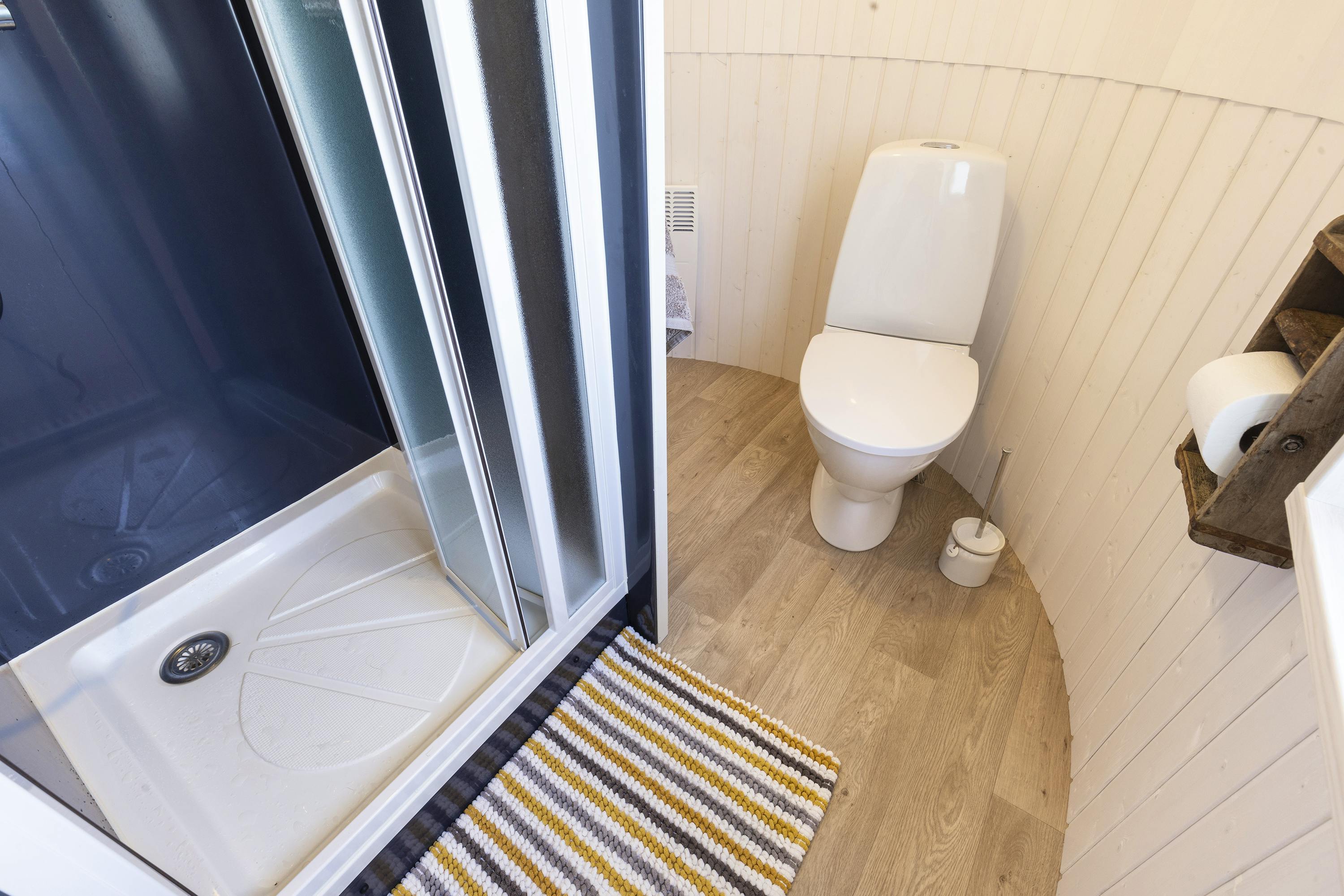 fully functioning bathroom area