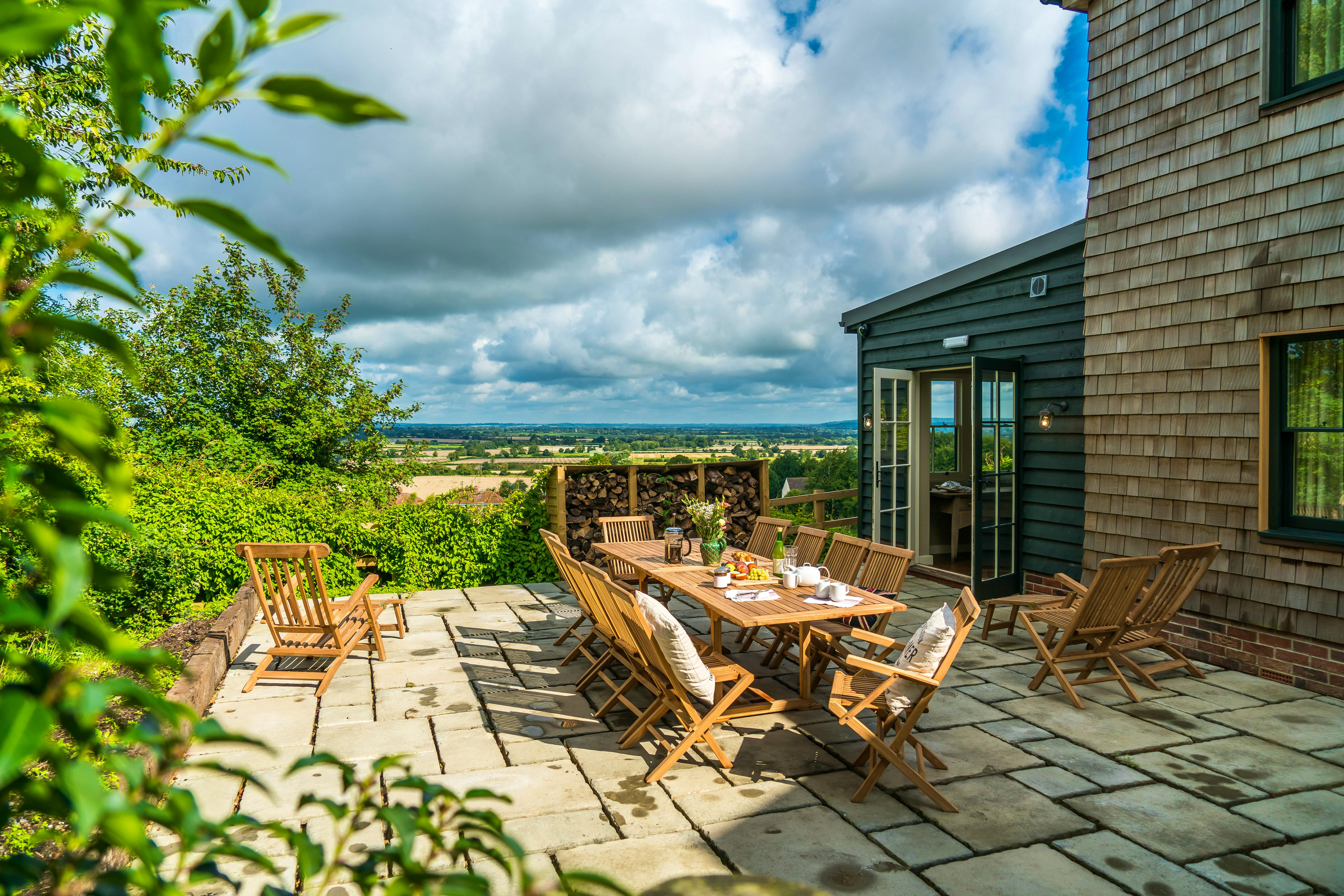 BBQ patio off the kitchen