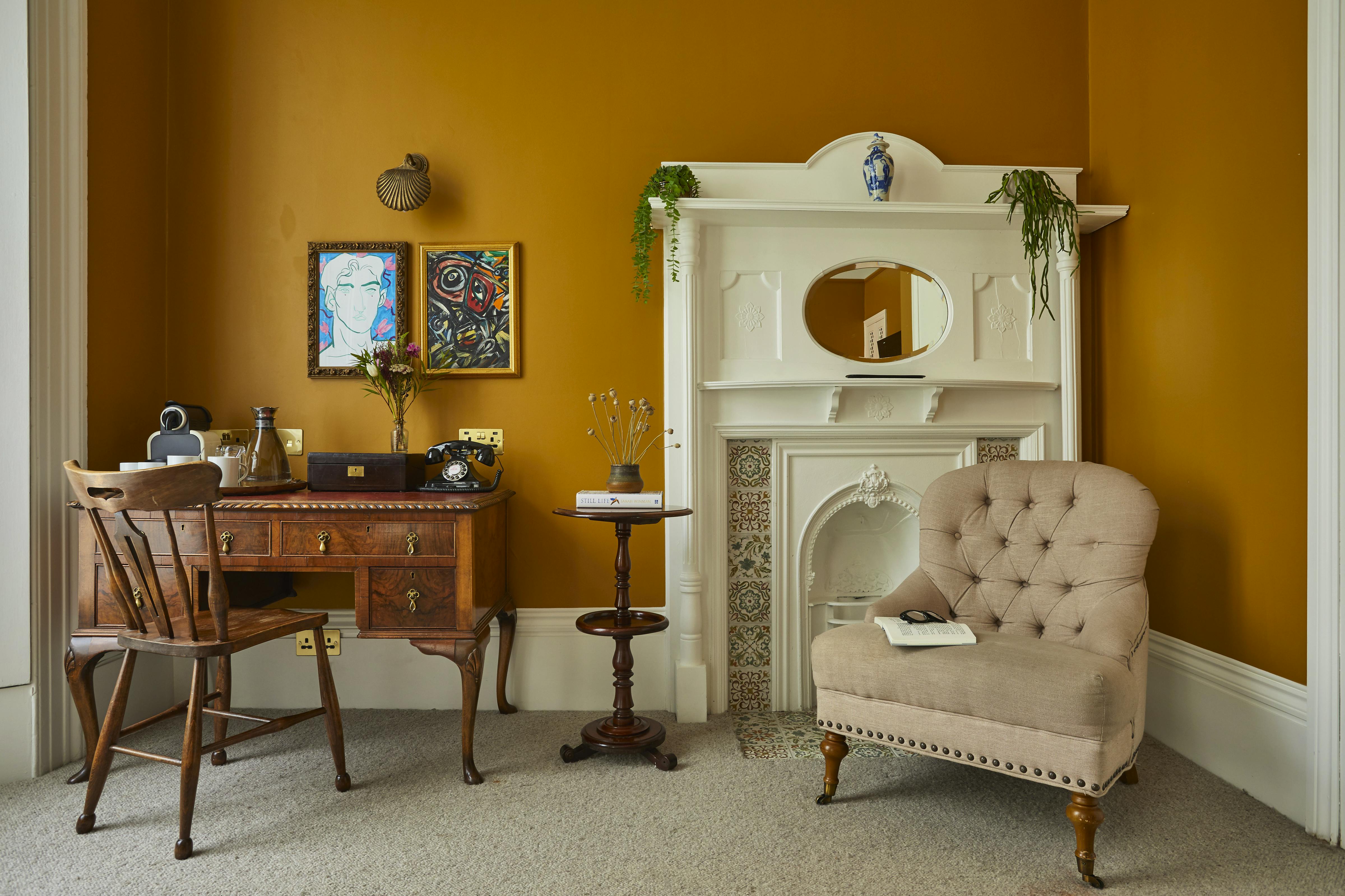 Classy Room, Georgian House 