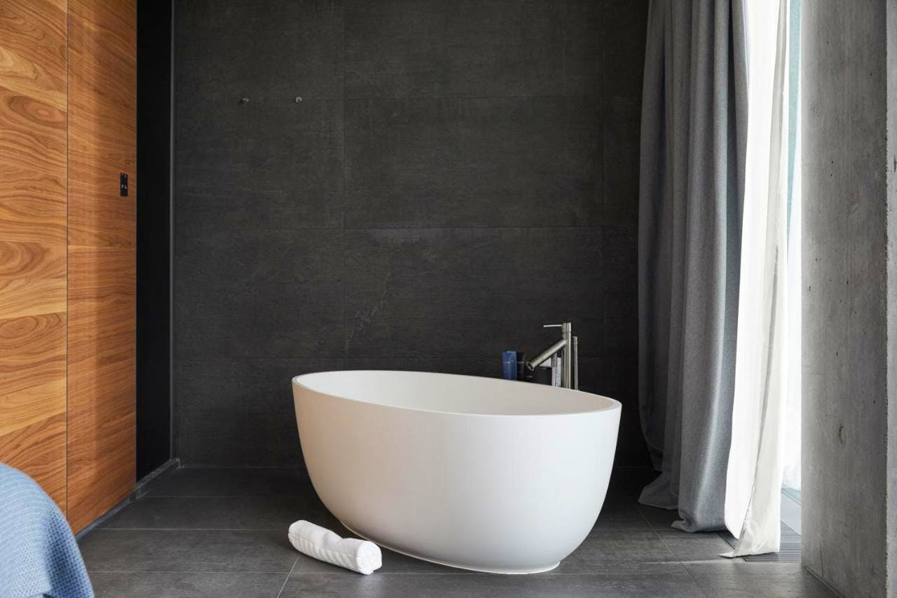 The Retreat Hotel at Blue Lagoon - Image 6