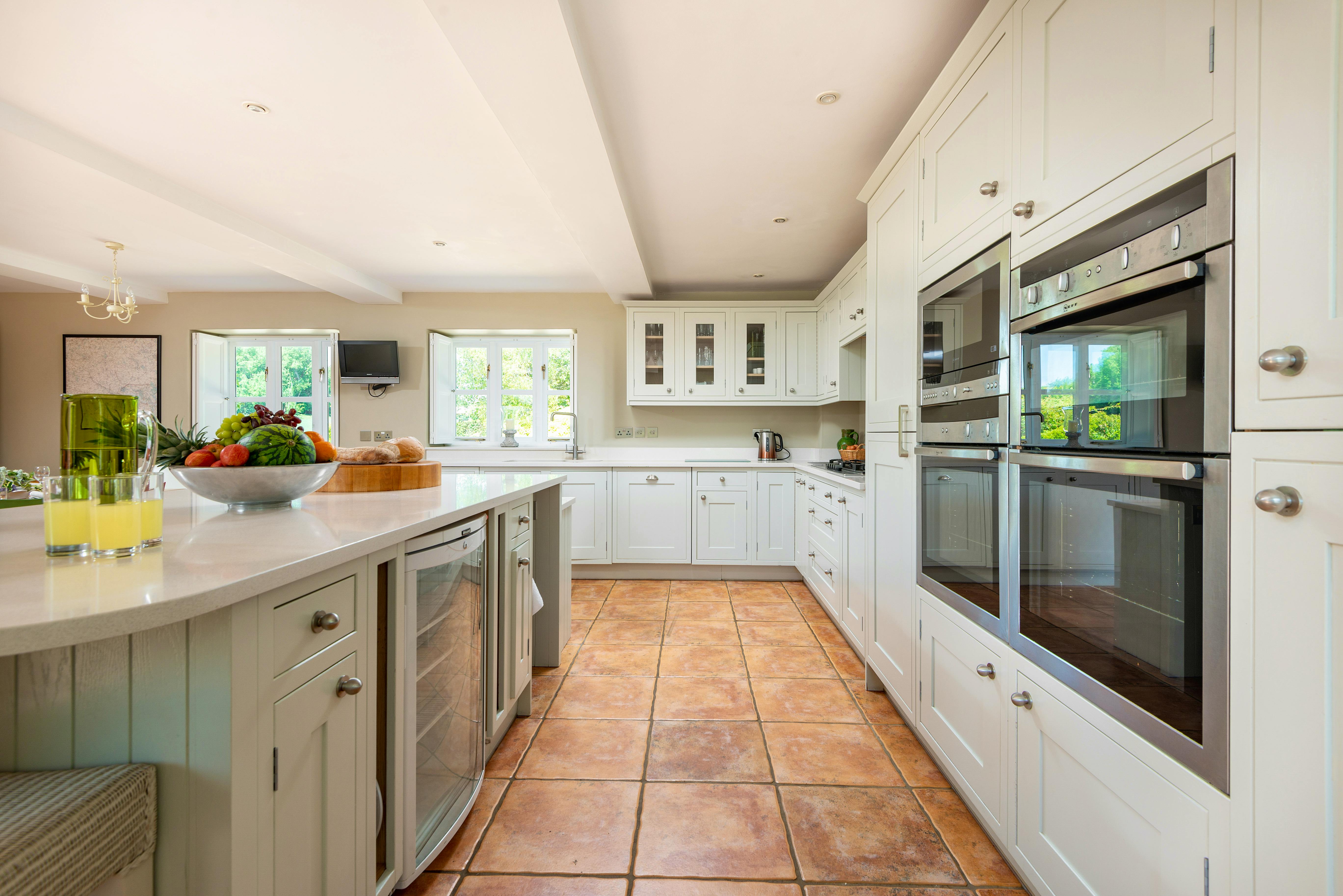 Large well equipped kitchen