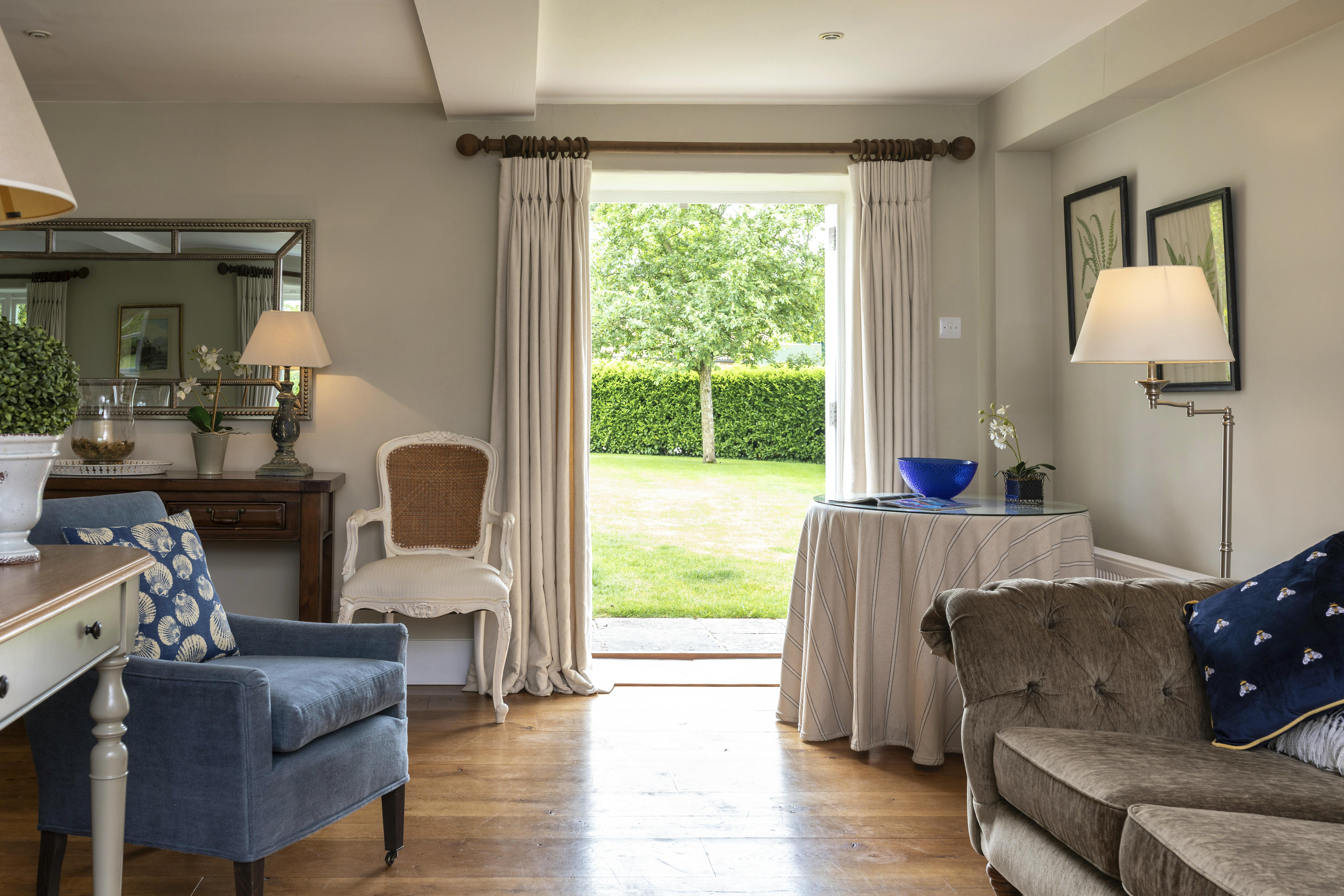 Sitting Room to Garden 