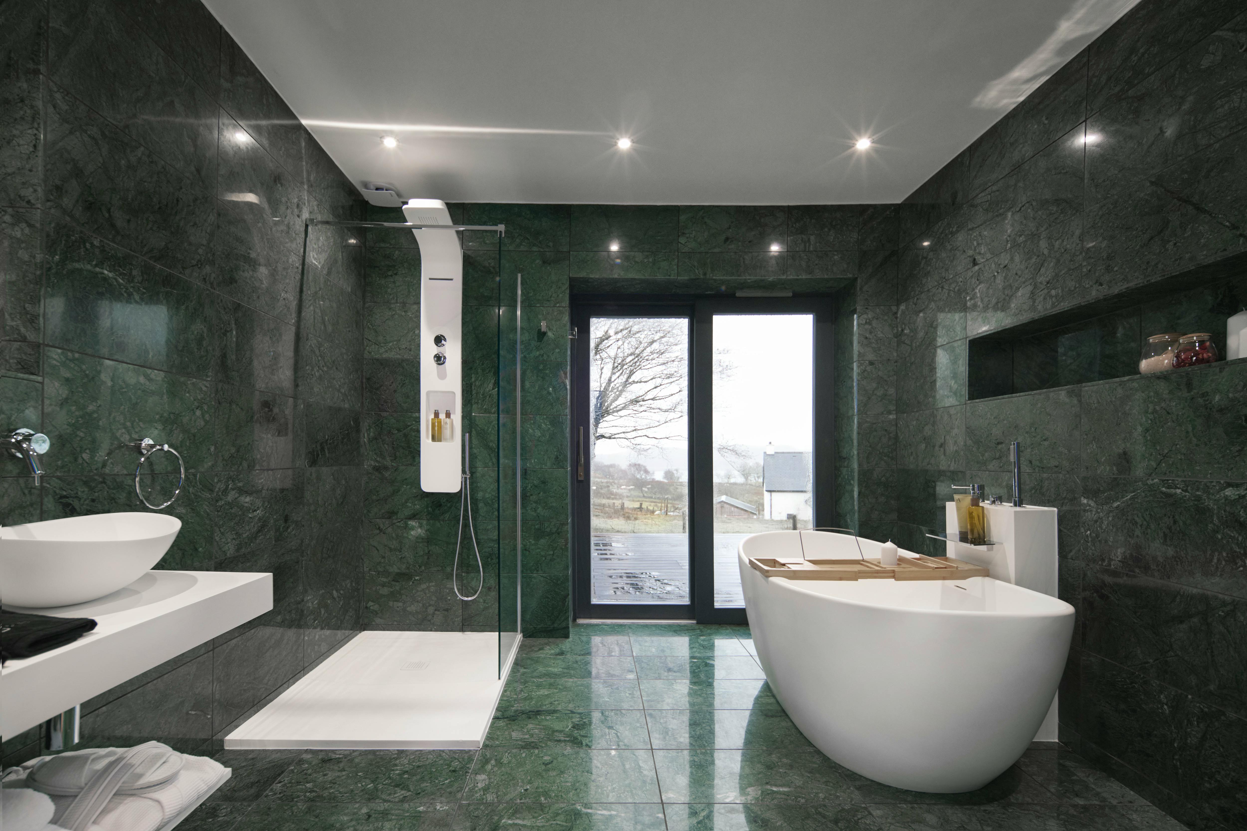 Luxury bathroom at Skuyo