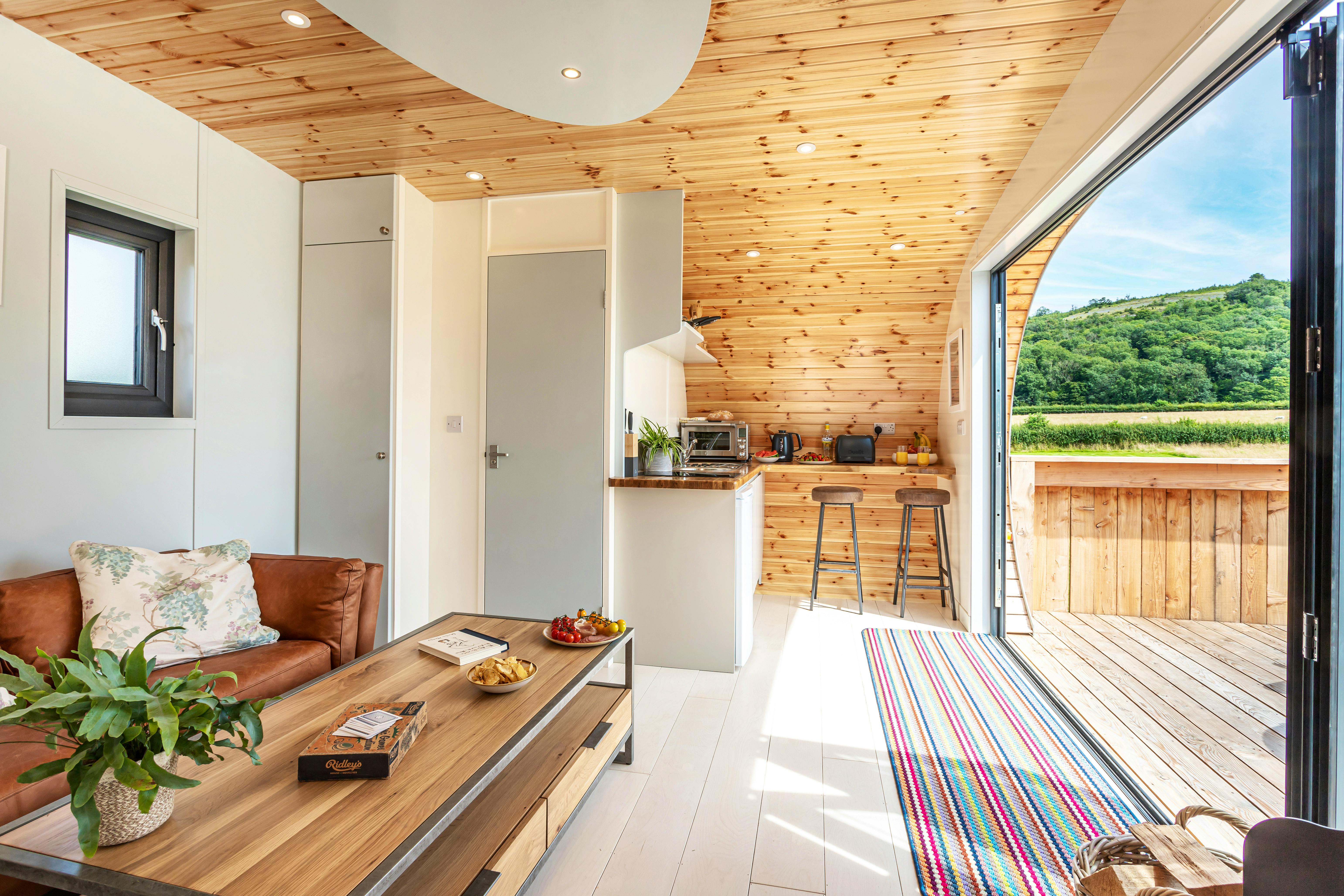 Low Longlands - Interior