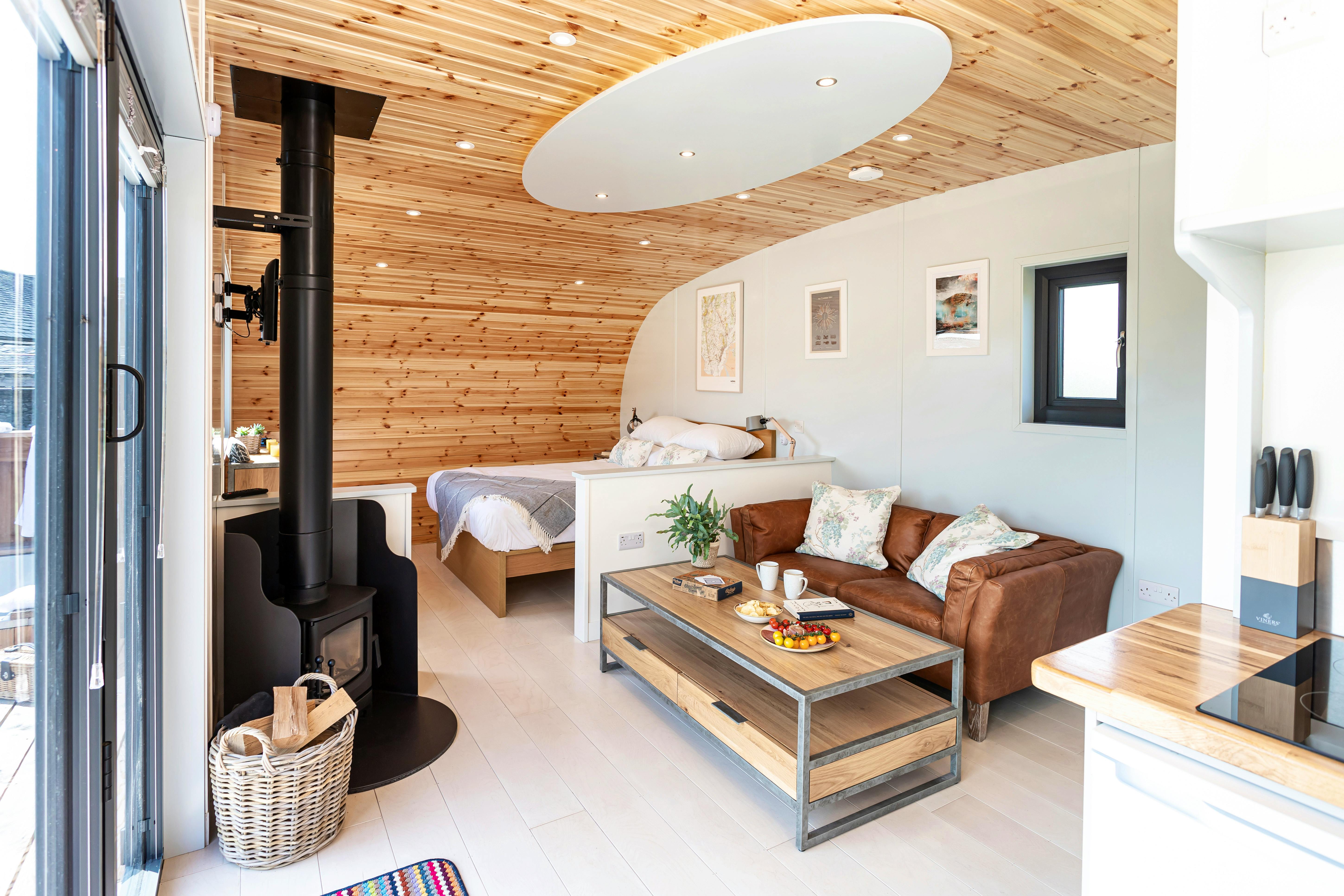 Low Longlands - Interior