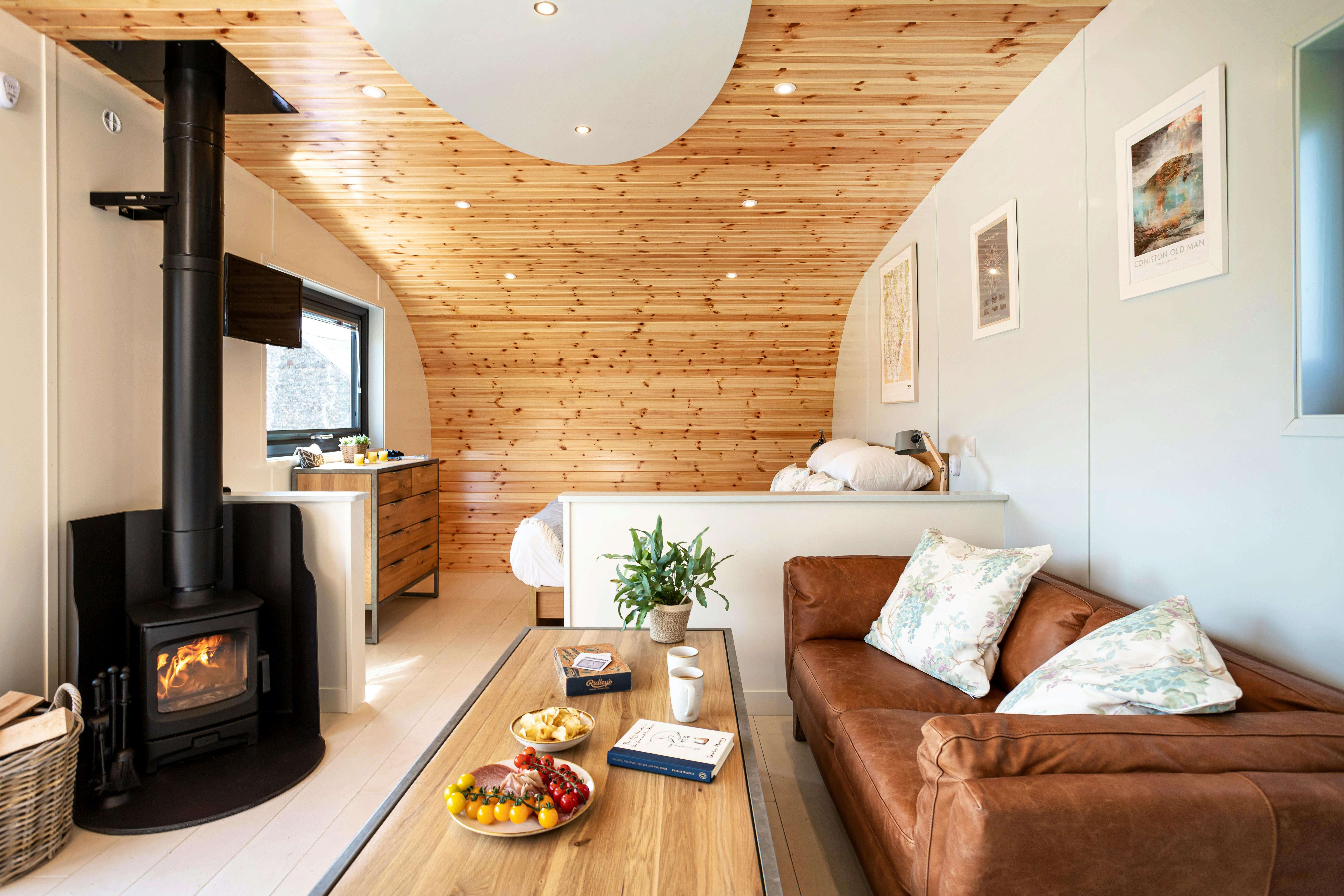 Low Longlands - Interior