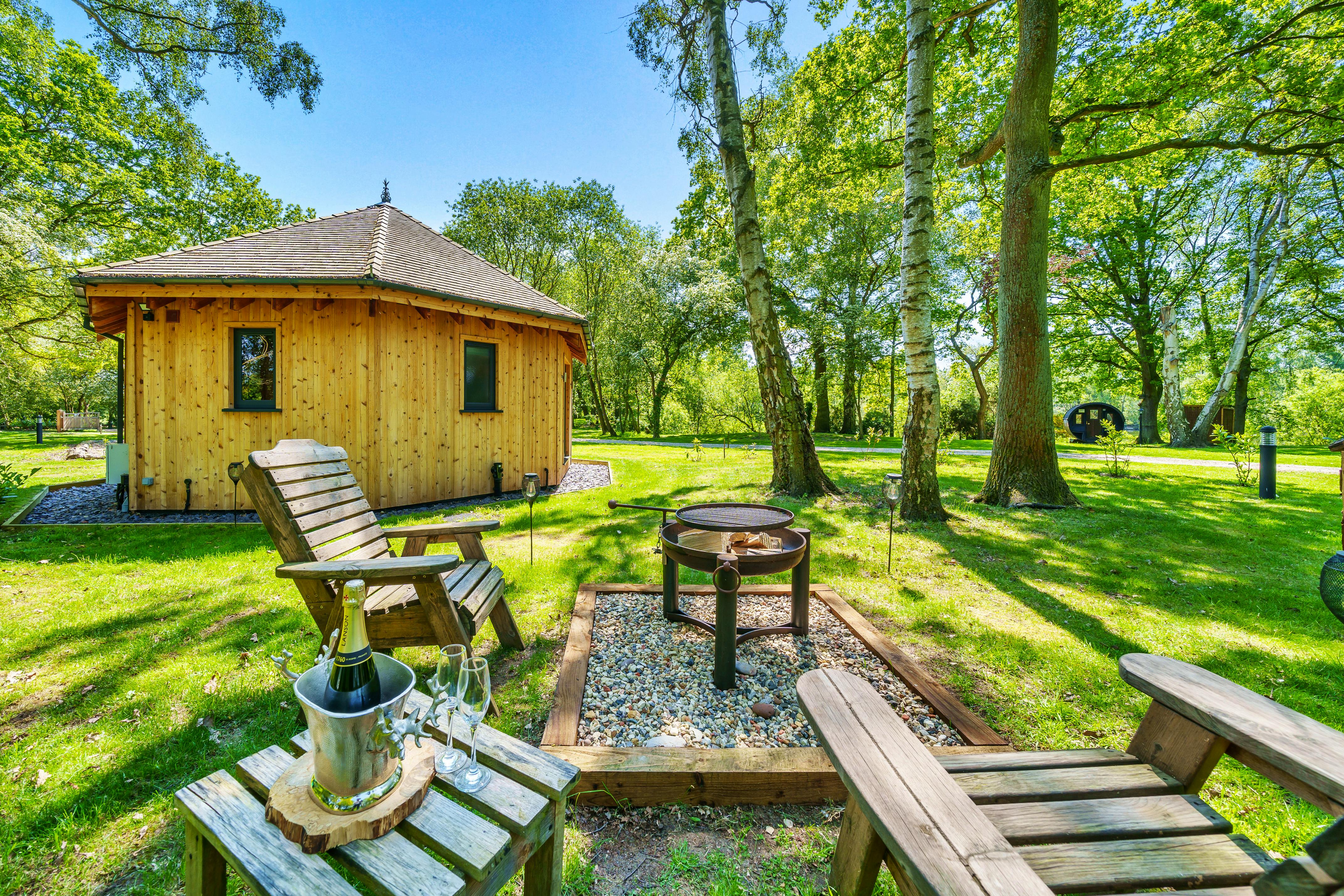 Gate House Lodge Cosy timber lodge