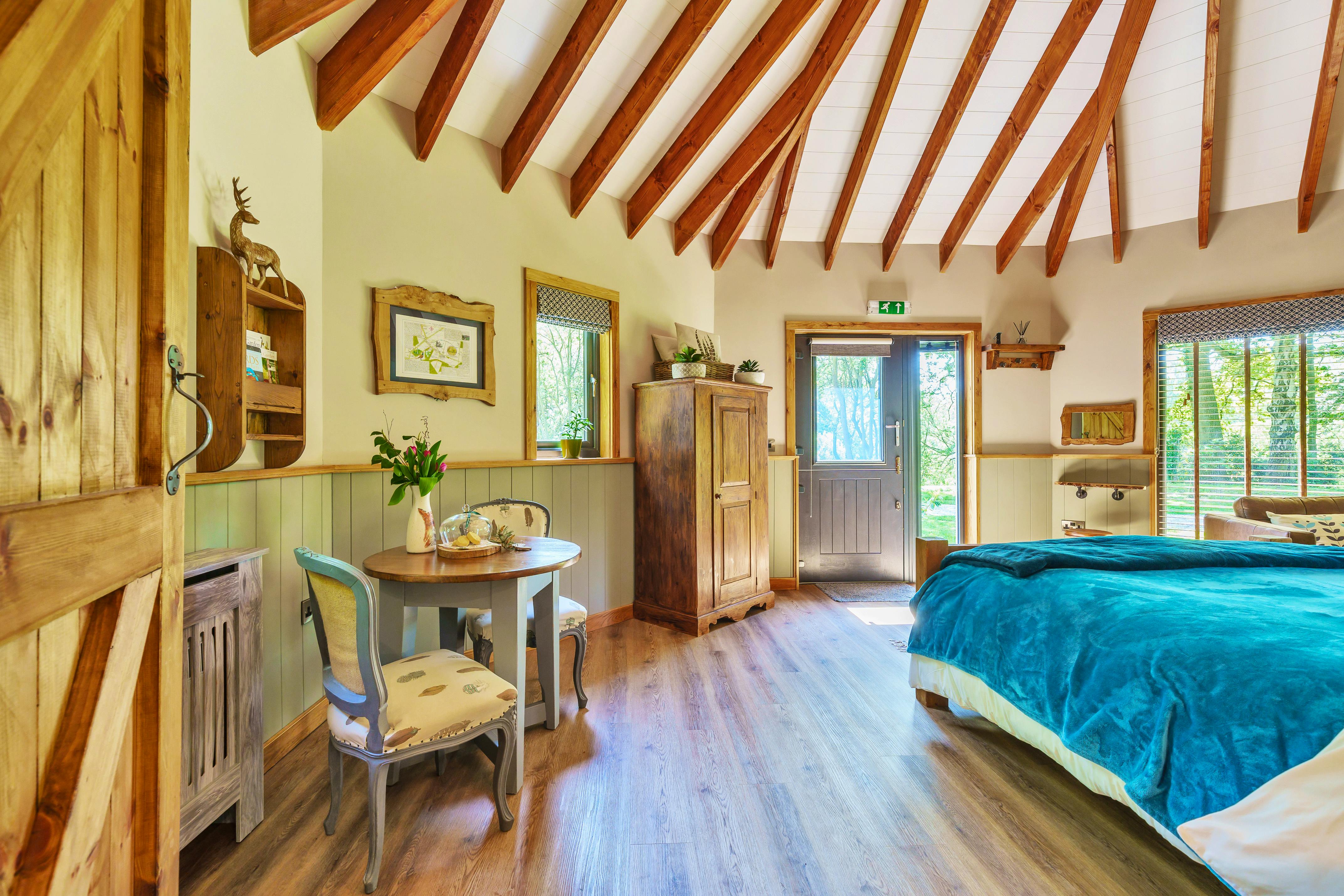 Gate House Lodge Cosy timber lodge