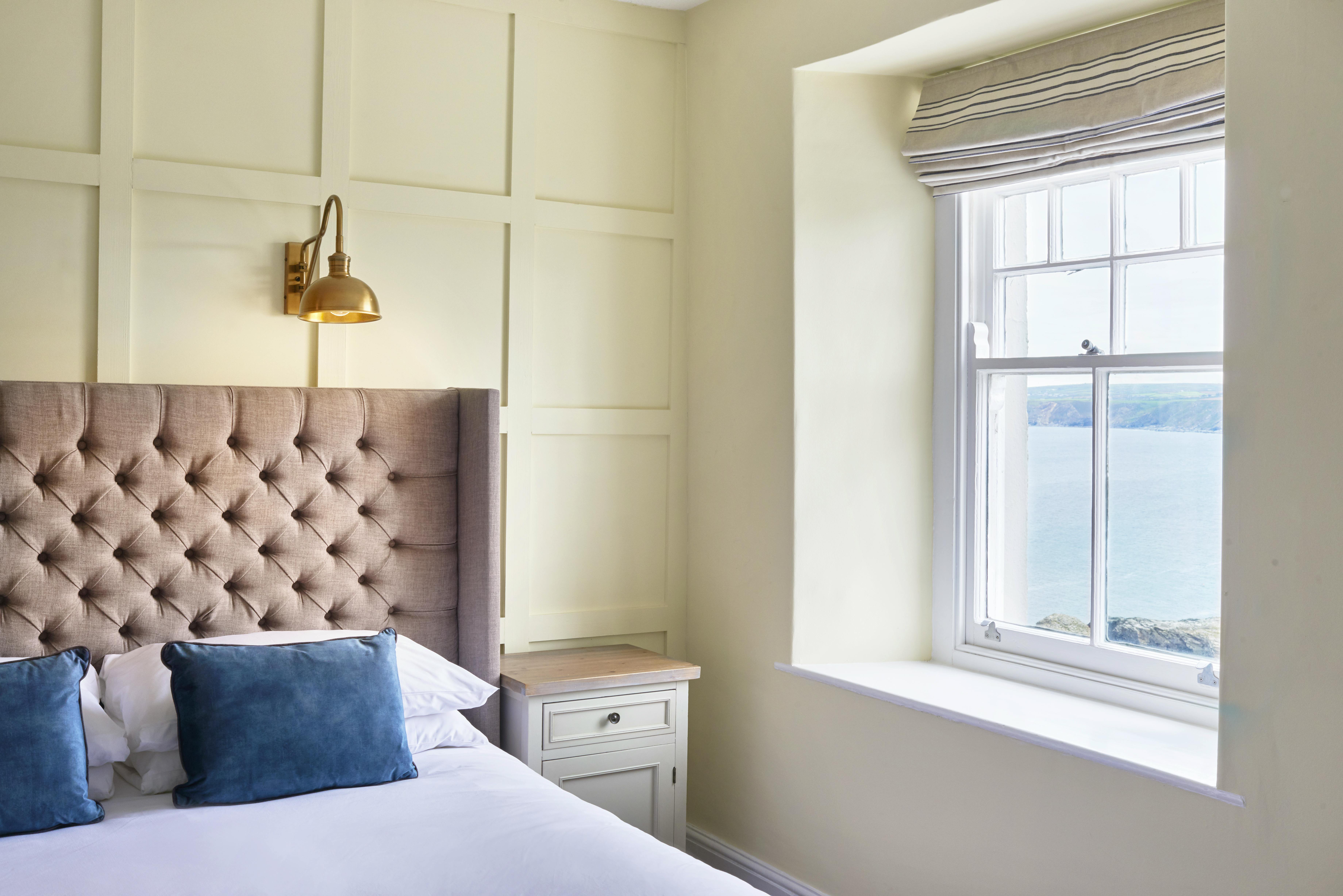 21 of the Best UK Waterside Hotels