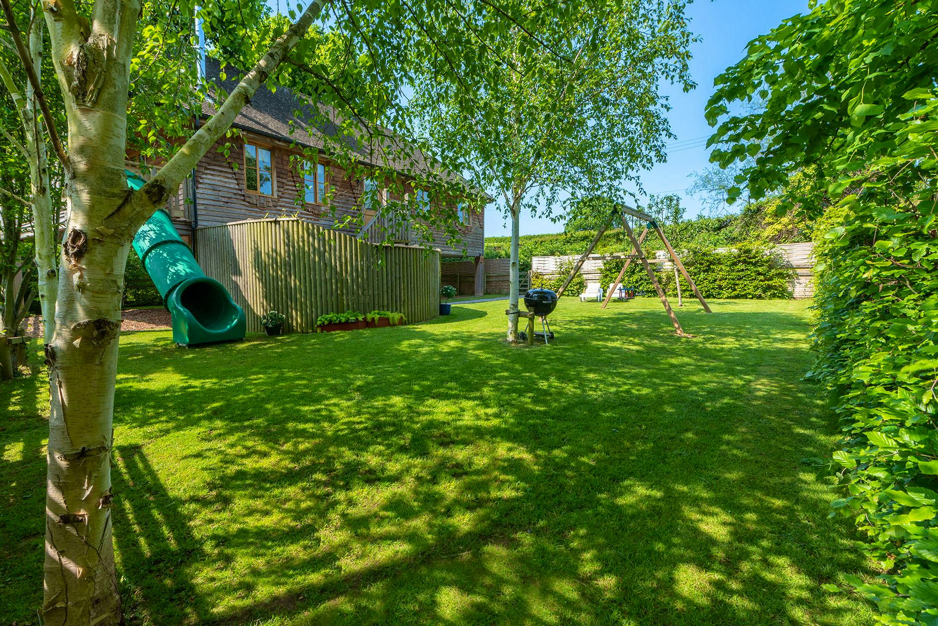Apple Treehouse Garden