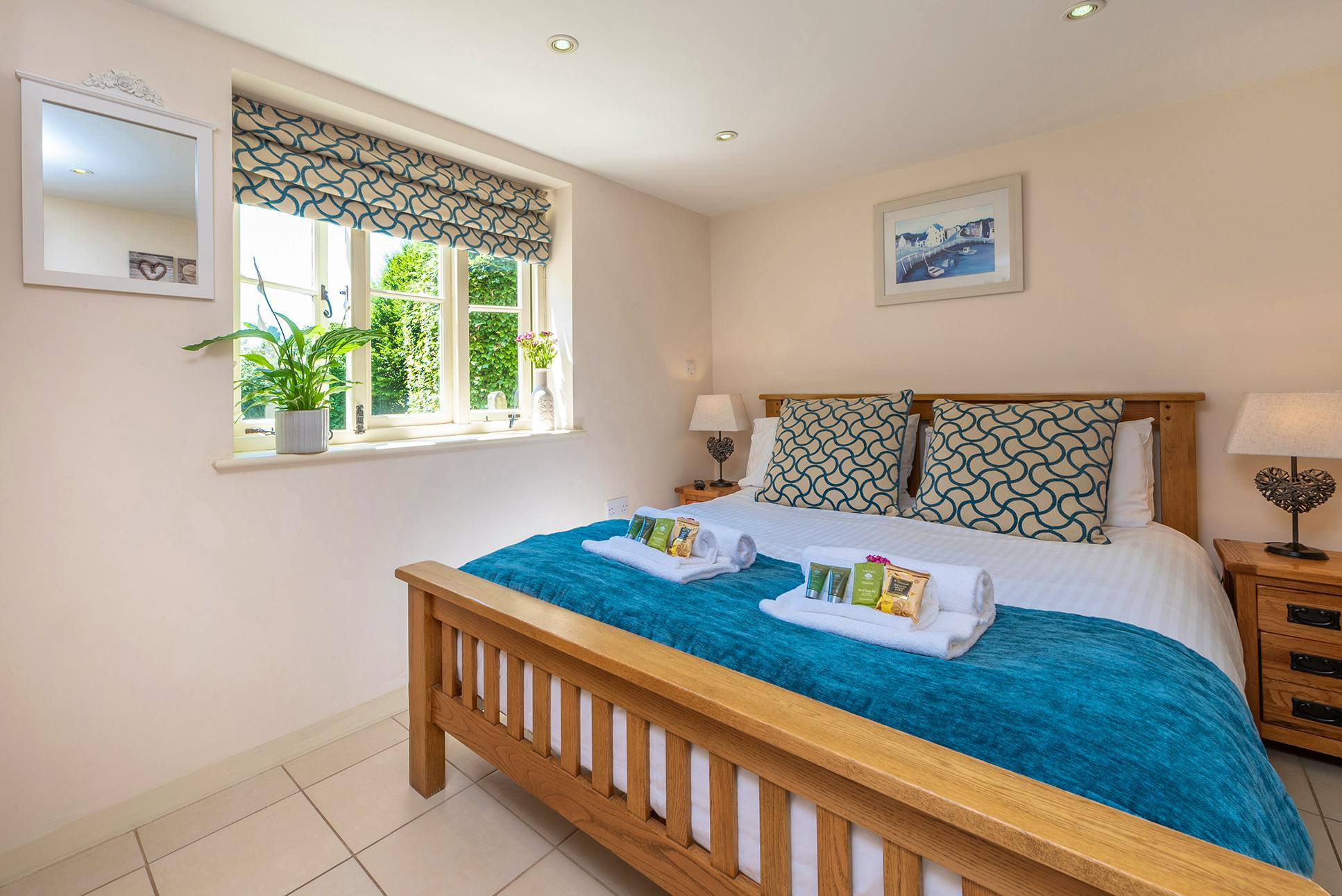 Ground floor king size bedroom