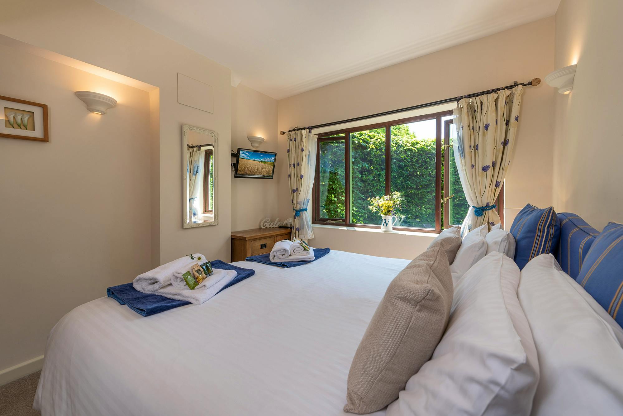 Bedroom Two Superking/Twin