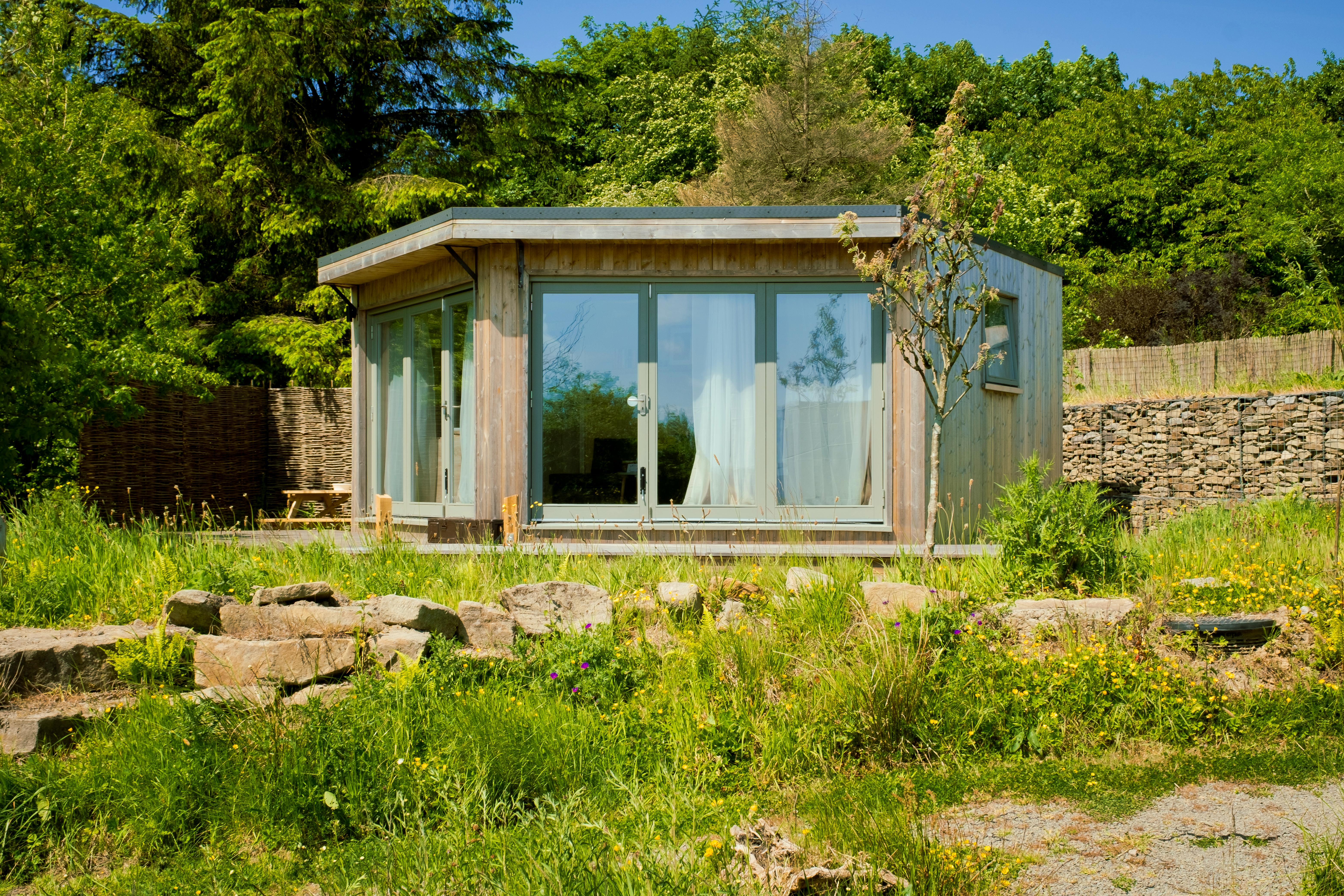 Snug Autumn Glamping Spots