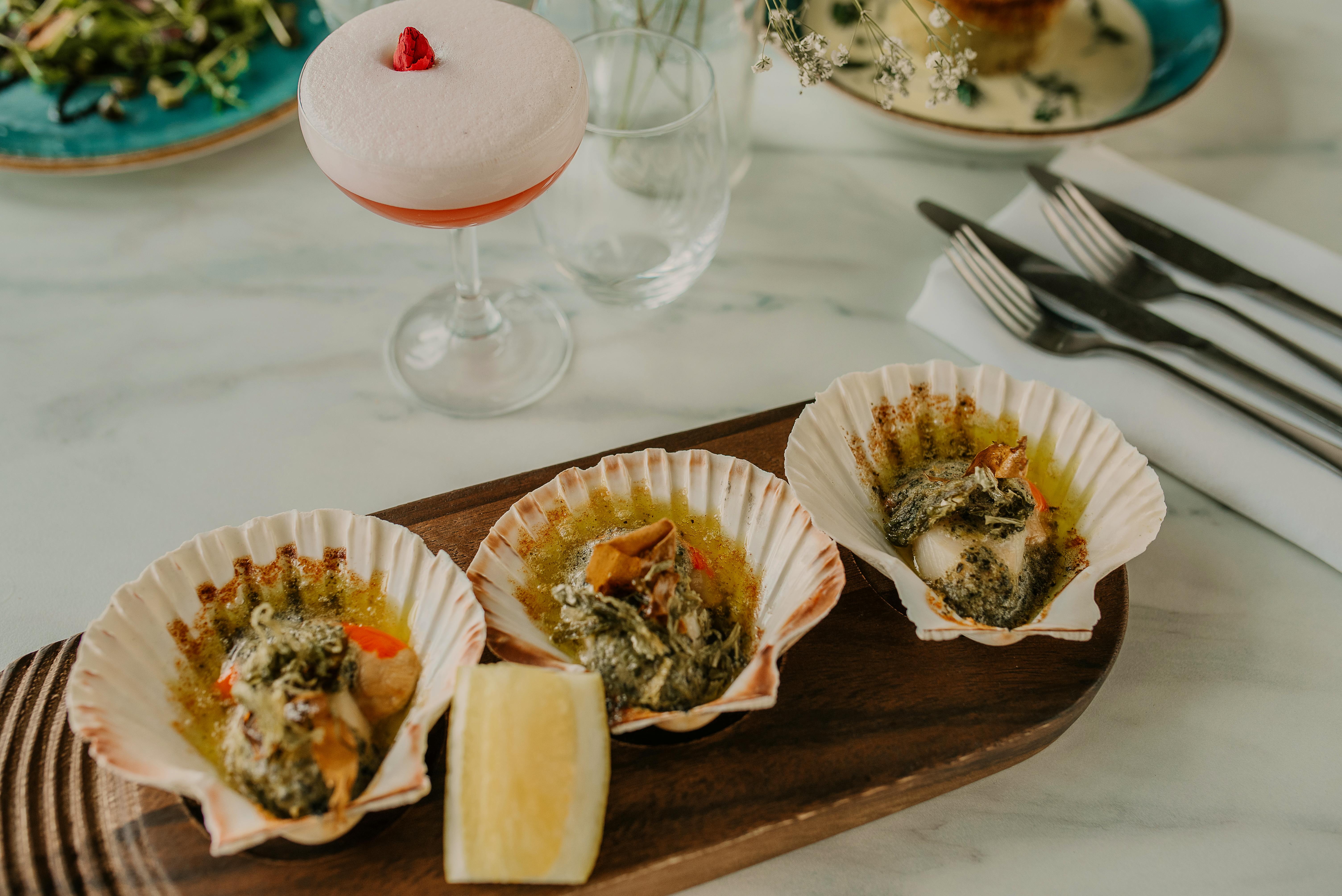 Double AA Rosette Dining