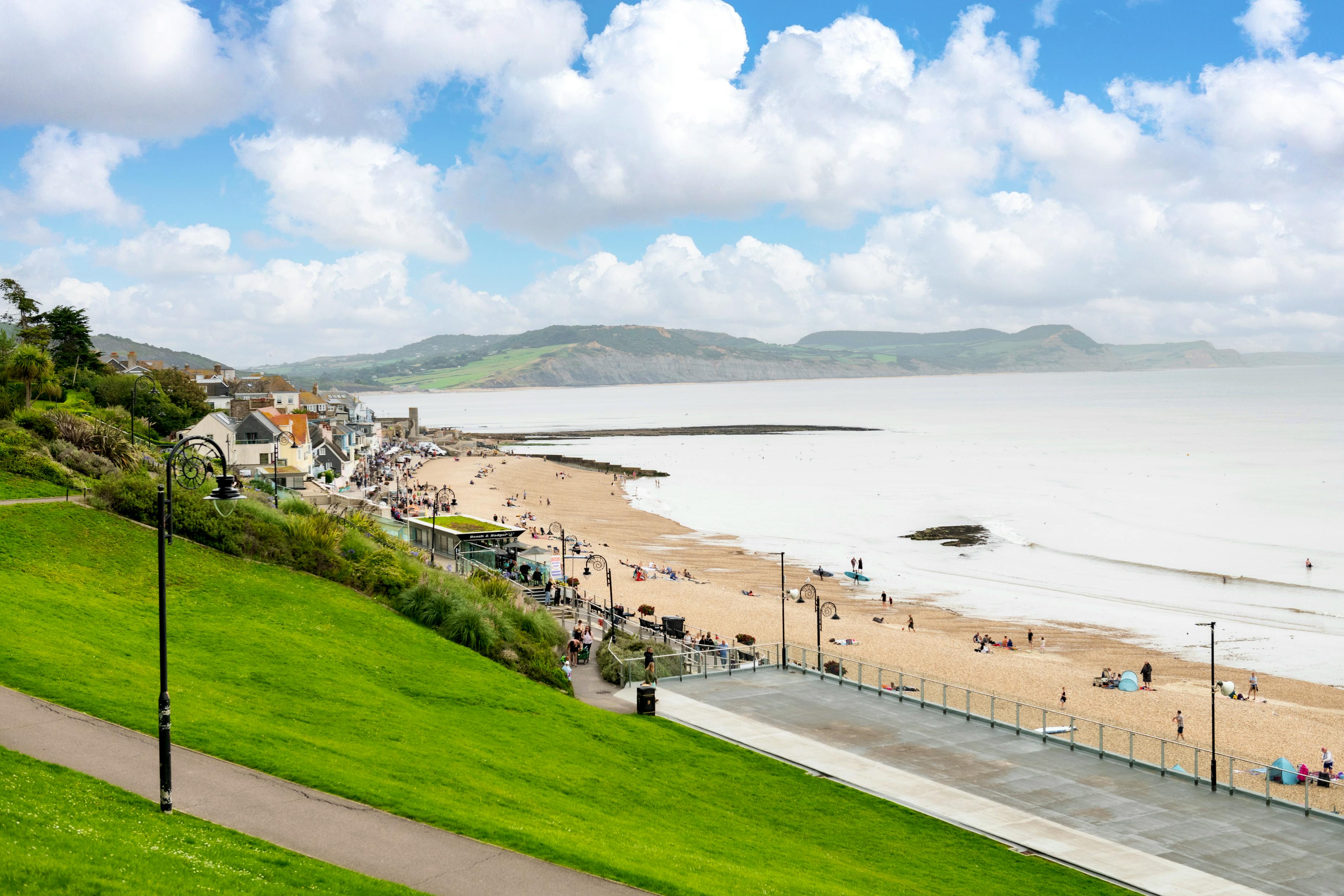 Stunning Lyme Regis, 20 mins away