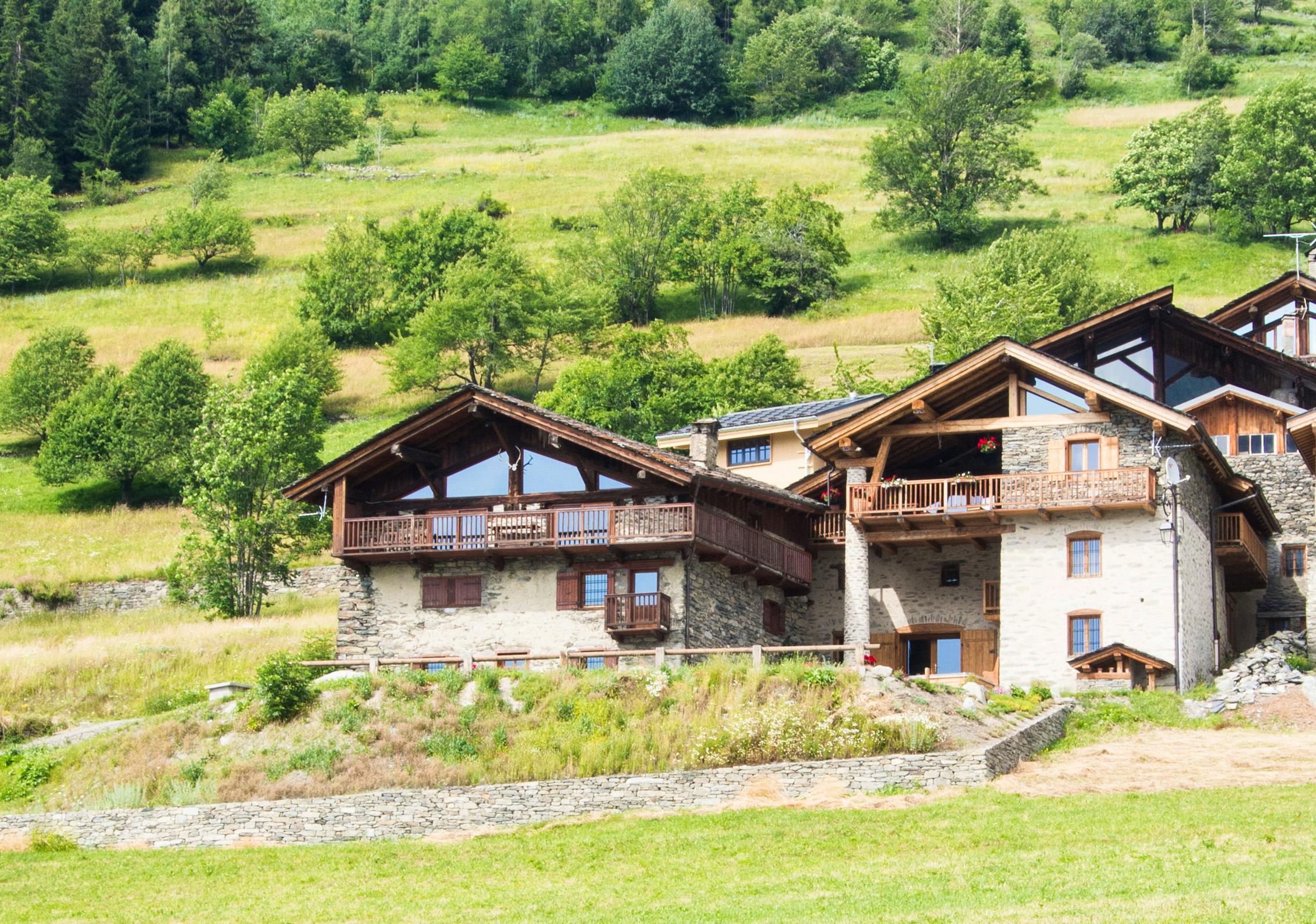 10 Best Mountain Retreats