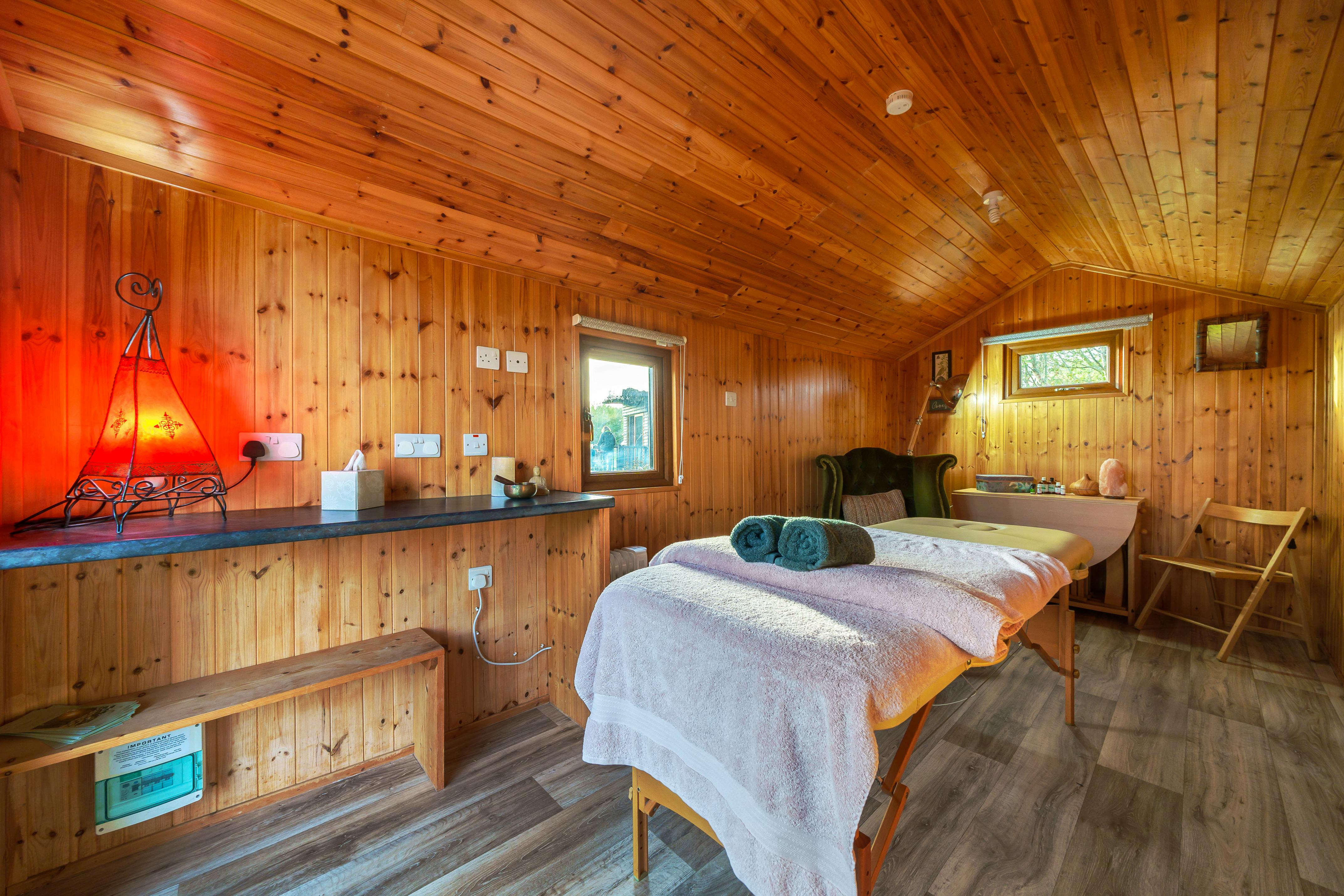 Cae Lal_holistic therapy cabin