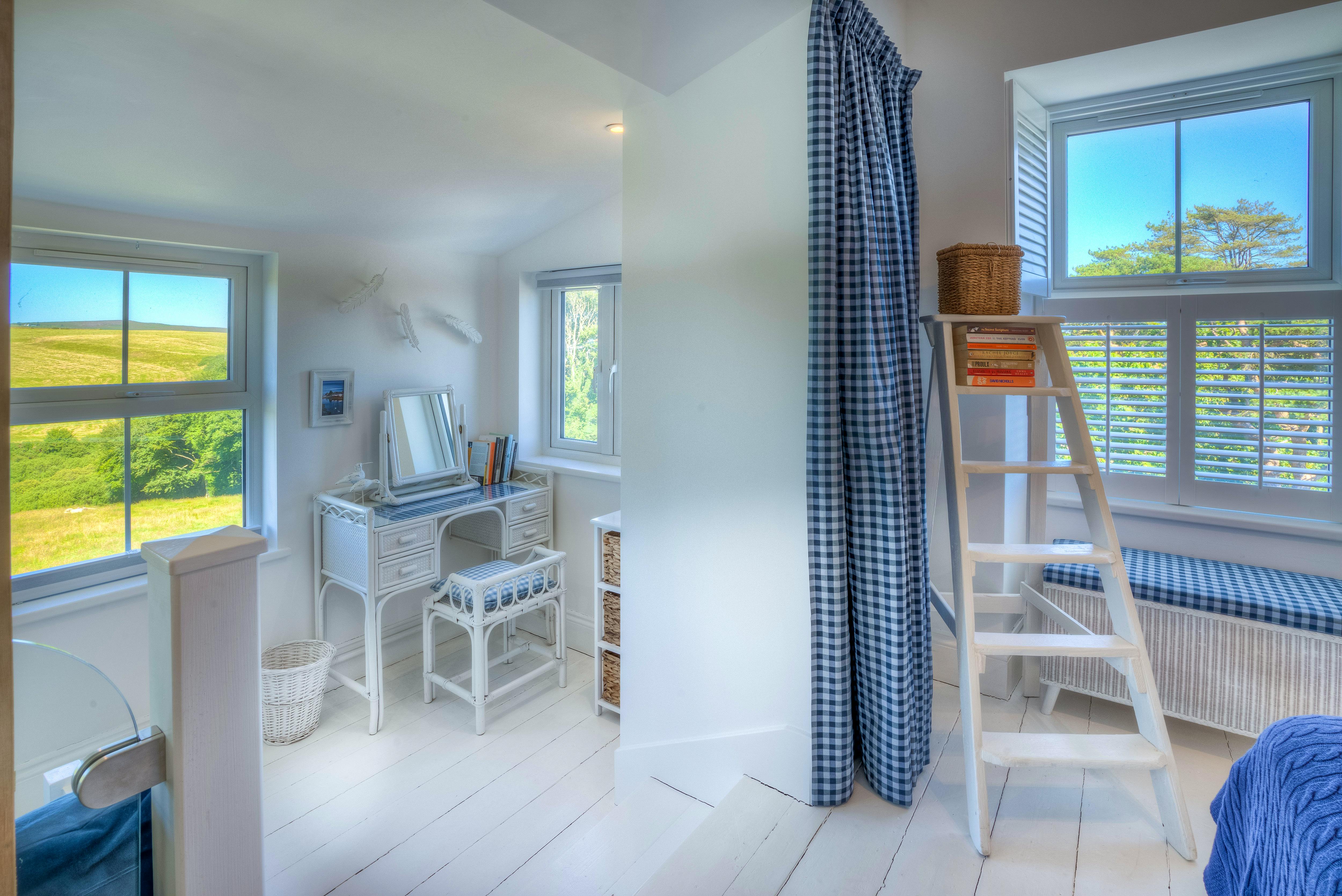 Master bedroom dressing table