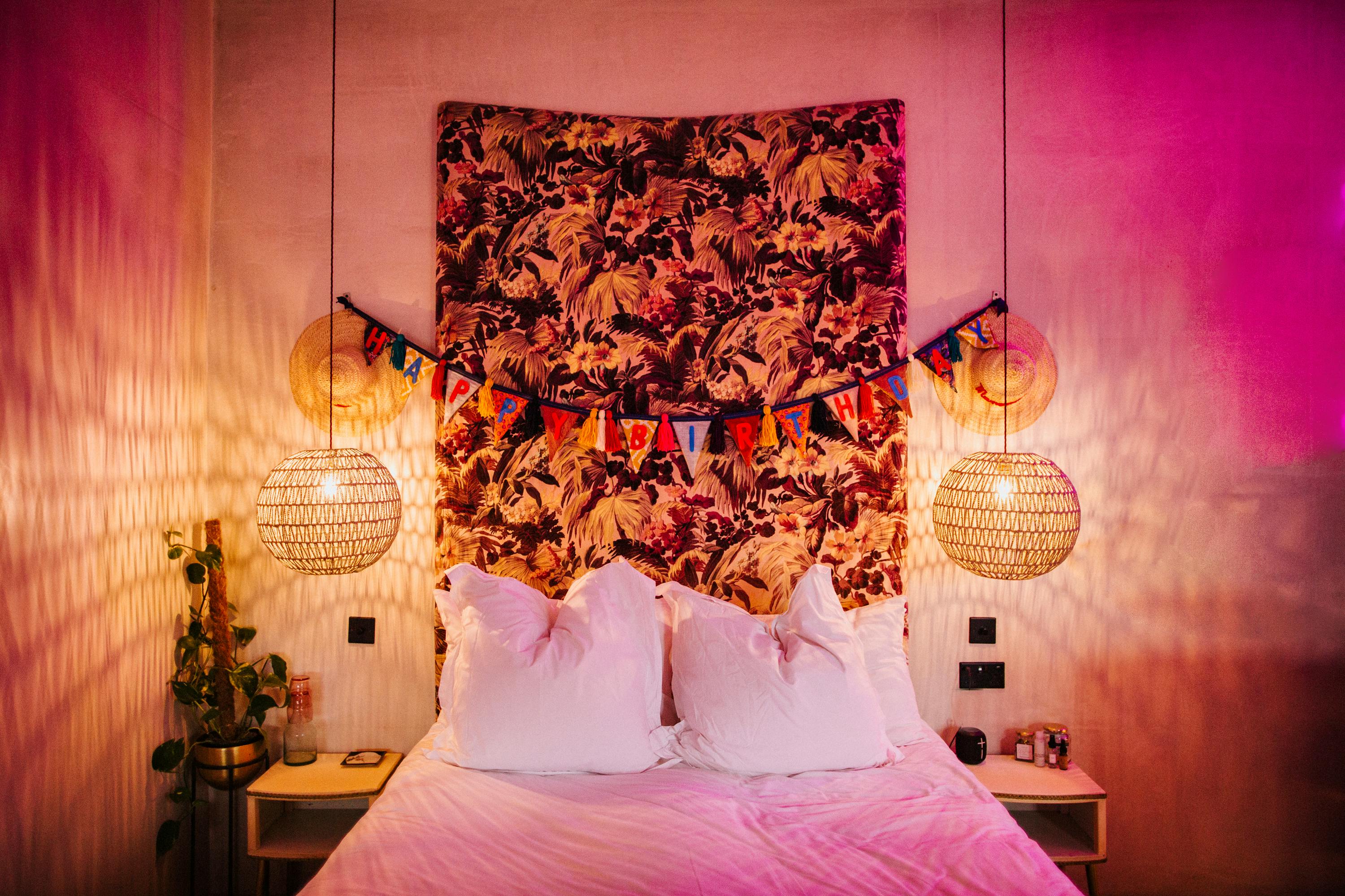 Bethnal Retreat Kingsize bed