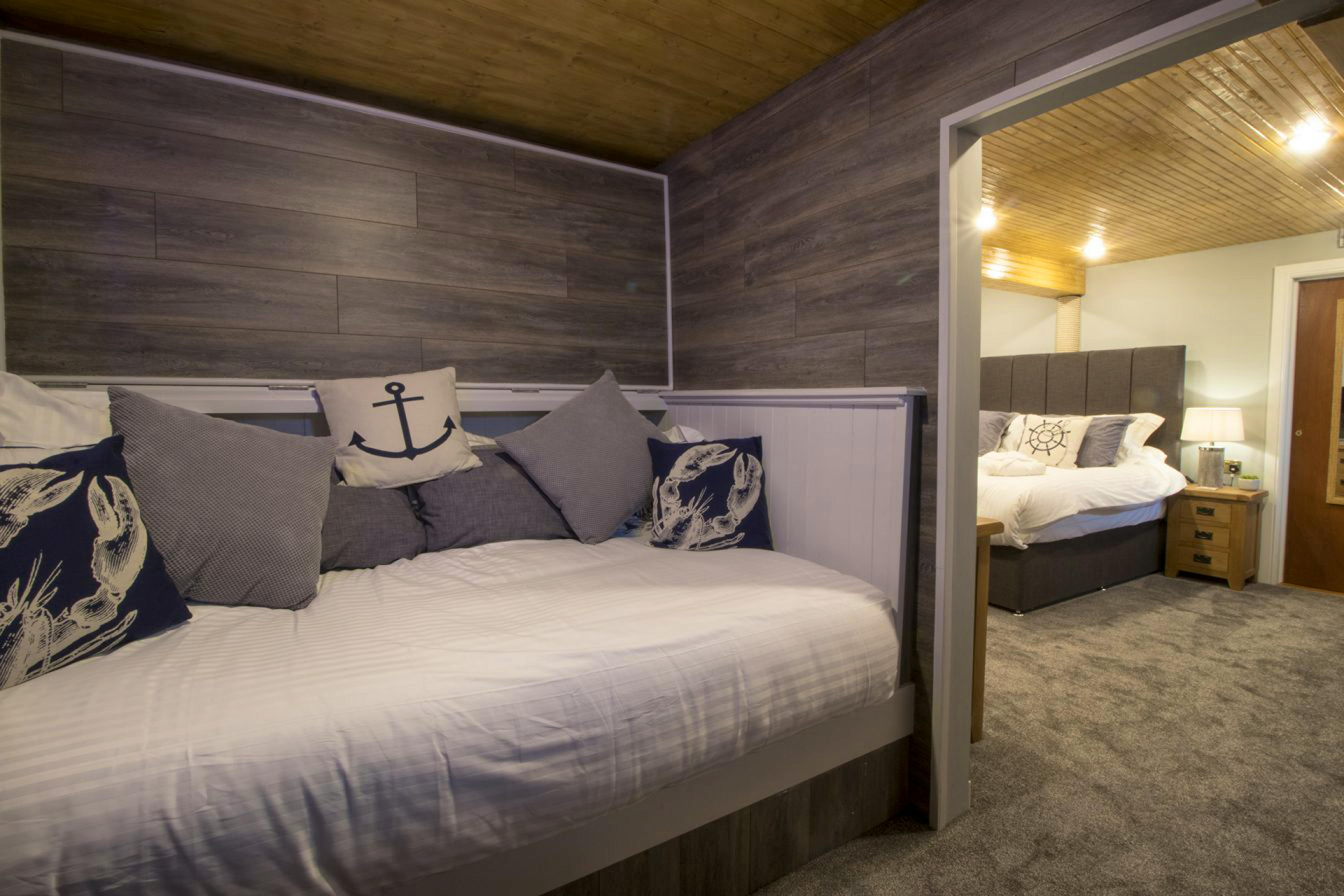 Flexible Sleeping Configurations 