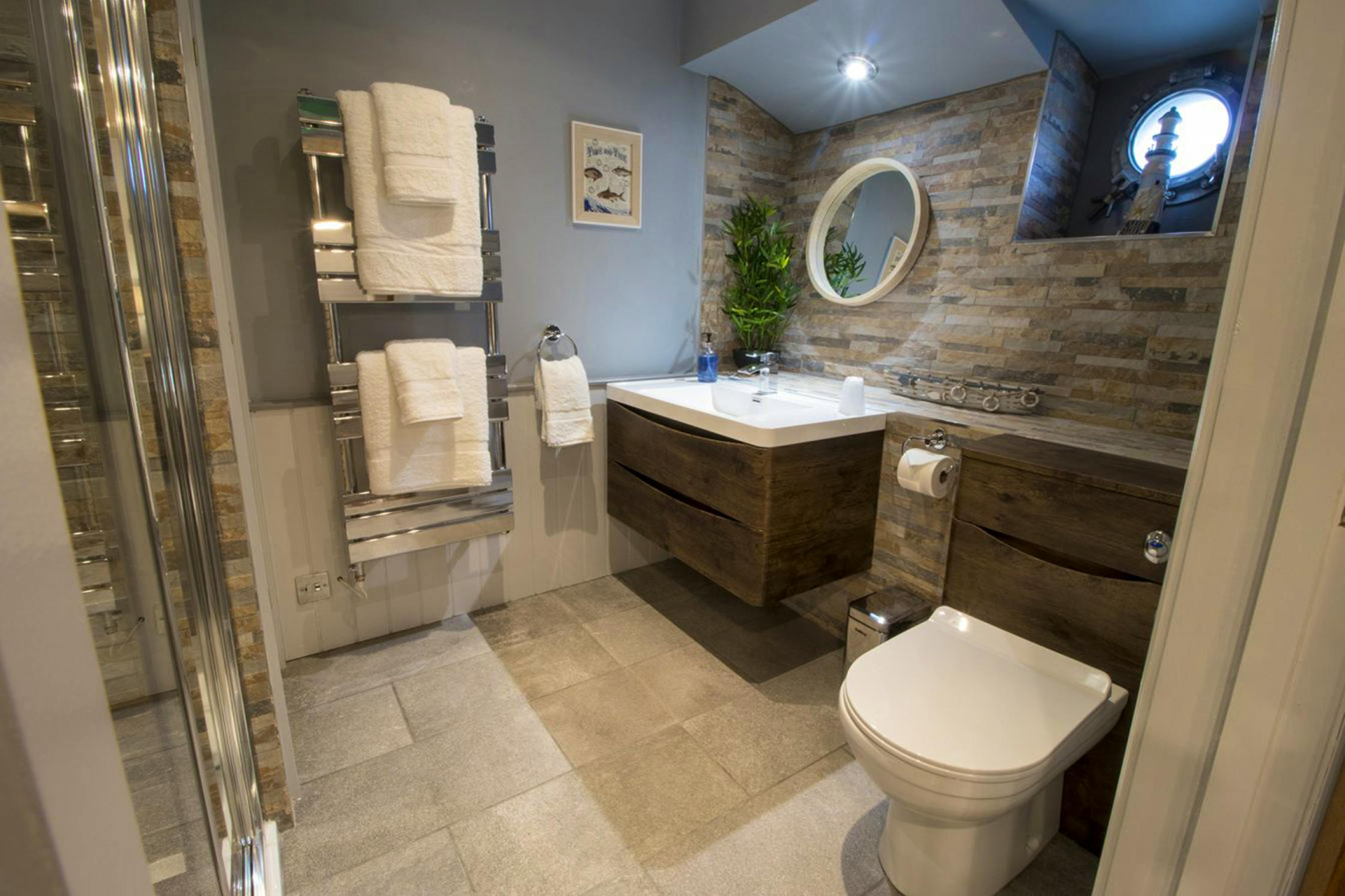 All cabins are En-suite 