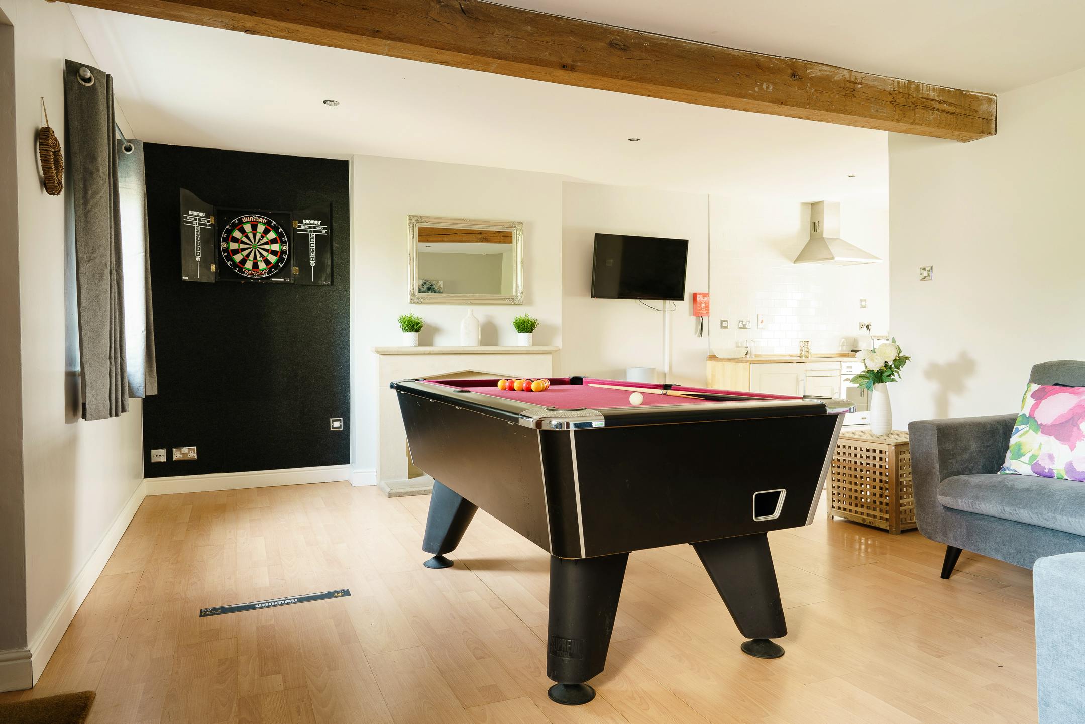 Games room in Cliff Cottage