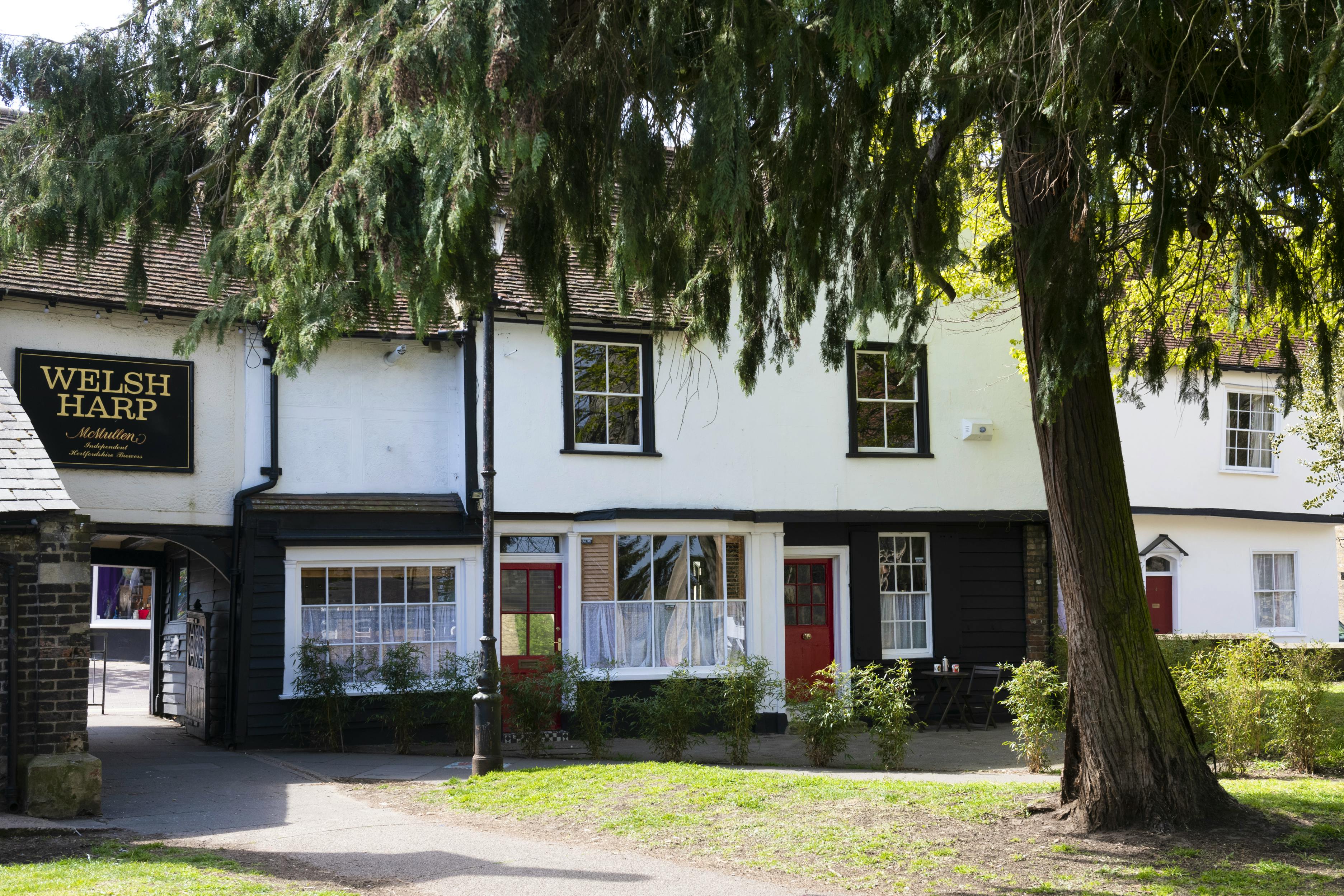 The house was built around 1580.
