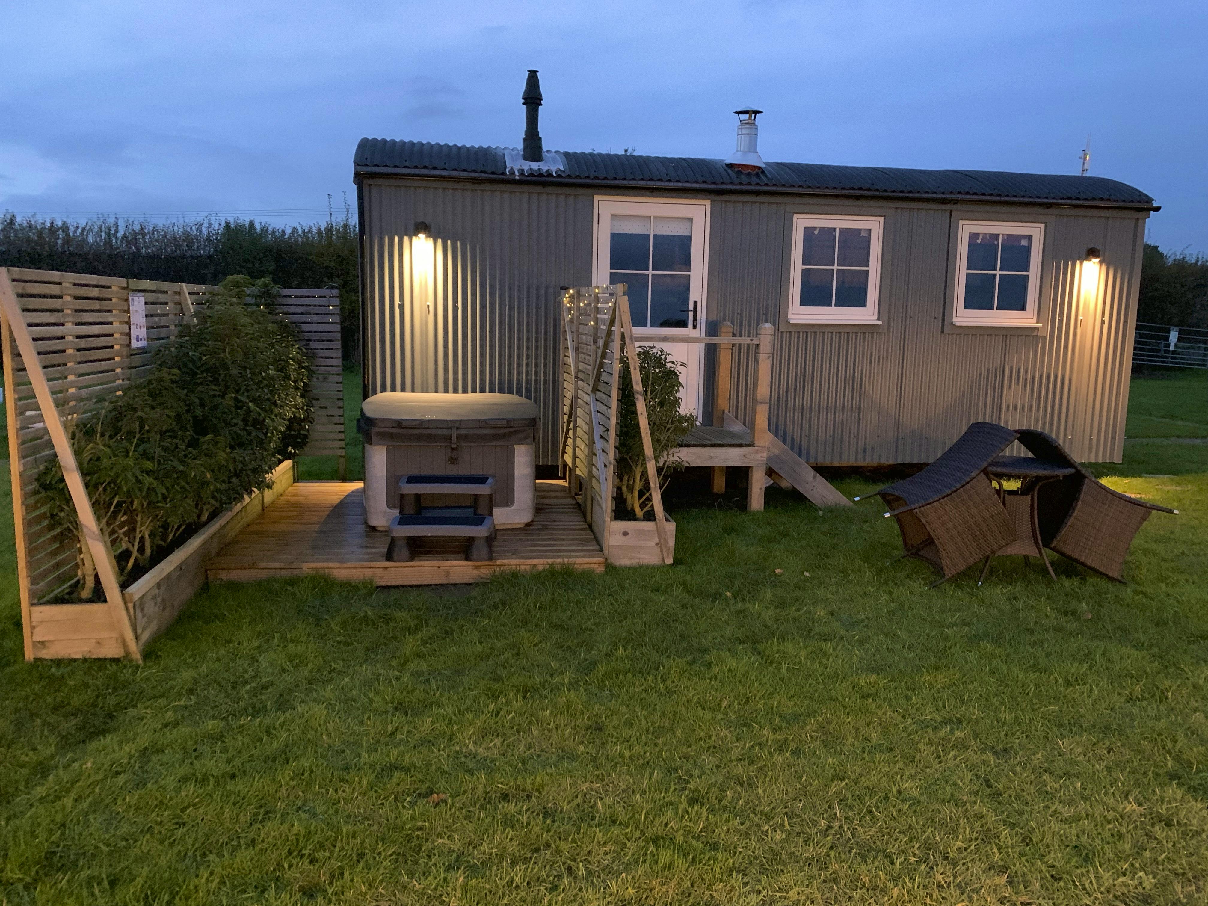 Cotswold Shepherd Hut