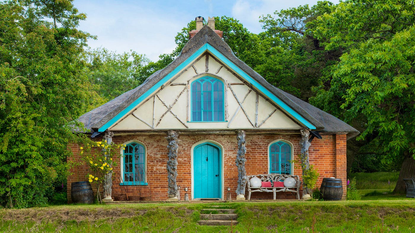 10 Best Cool Cottages